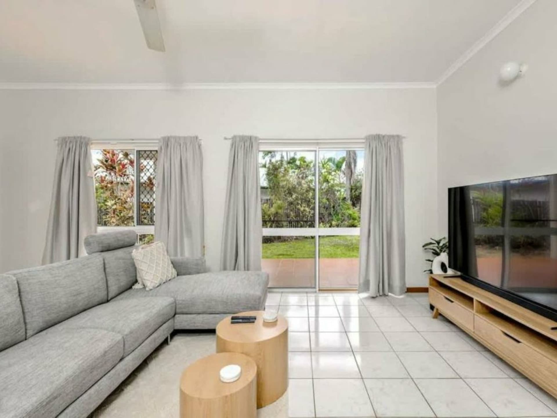 27 Saddle Mountain Rd Smithfield QLD, Smithfield - Thumbnail 6