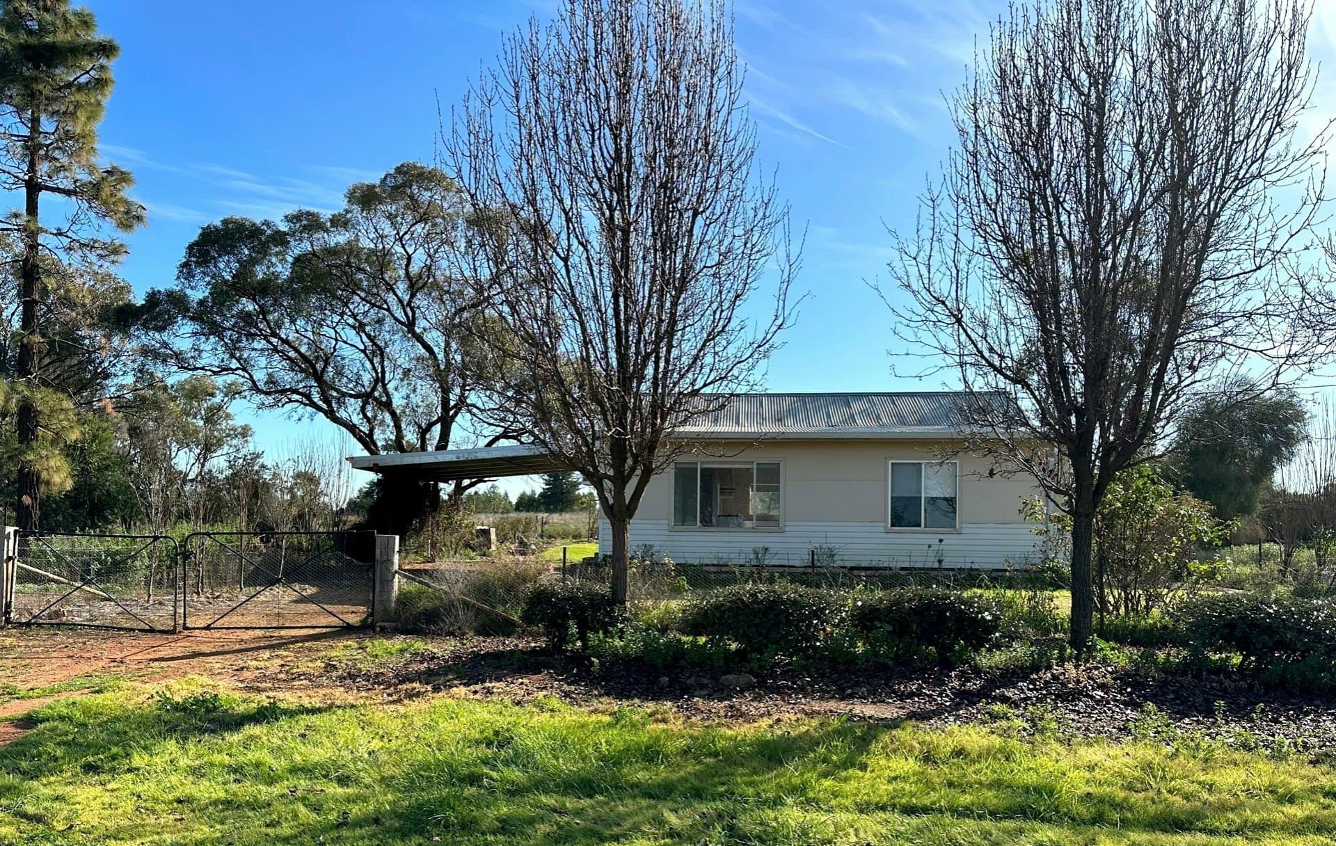 242 Gordon Road, Tharbogang, Tharbogang - Thumbnail 6