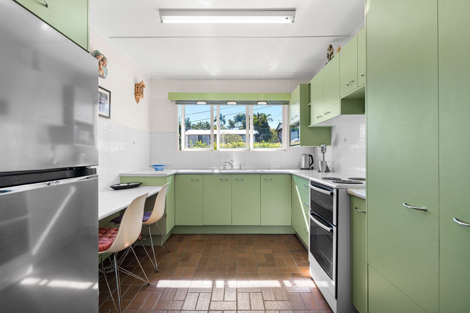 34 Banoon Drive, Wynnum, QLD, 4178, Wynnum - Thumbnail 2