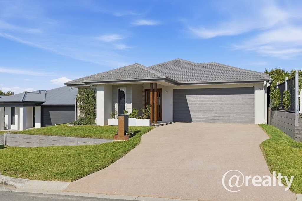 13 Bloomfield Street, Morayfield, QLD, 4506, Morayfield - Thumbnail 2