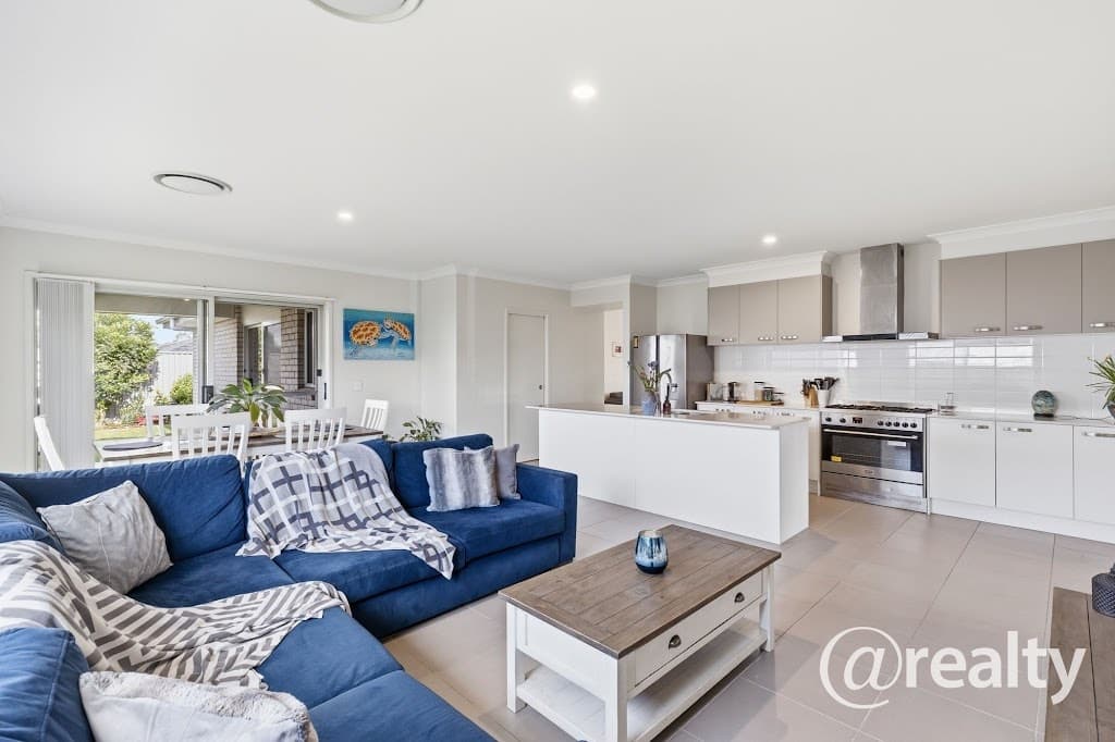 13 Bloomfield Street, Morayfield, QLD, 4506, Morayfield - Thumbnail 5