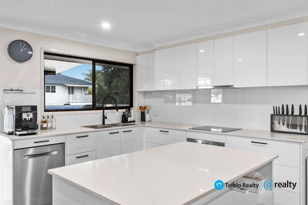 15 Hampshire Crescent, Alexandra Hills, QLD, 4161, Alexandra Hills - Thumbnail 3