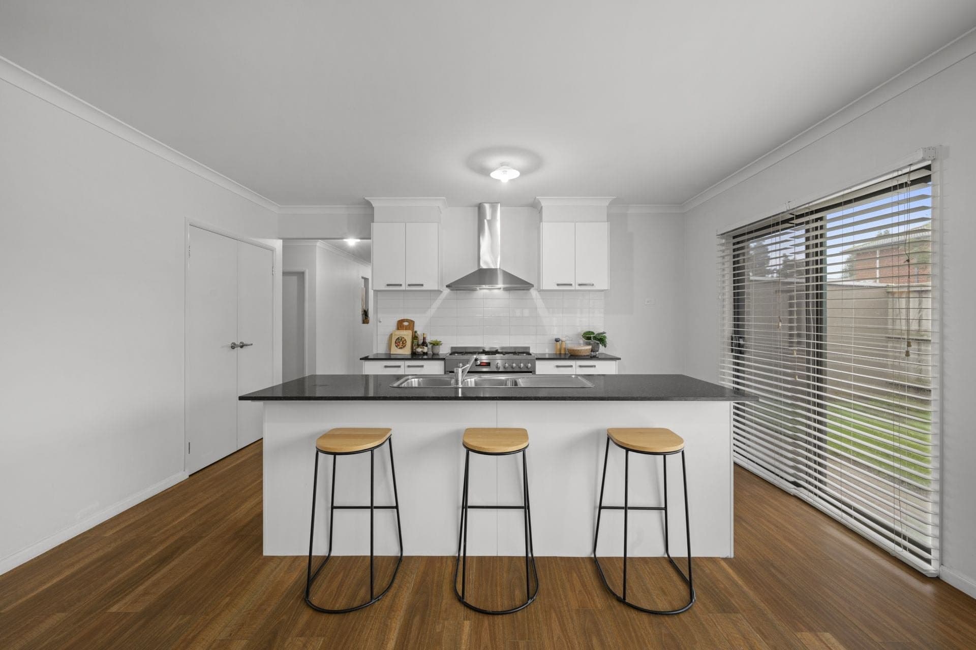 16 Overnewton Way, Wollert, Wollert - Thumbnail 6