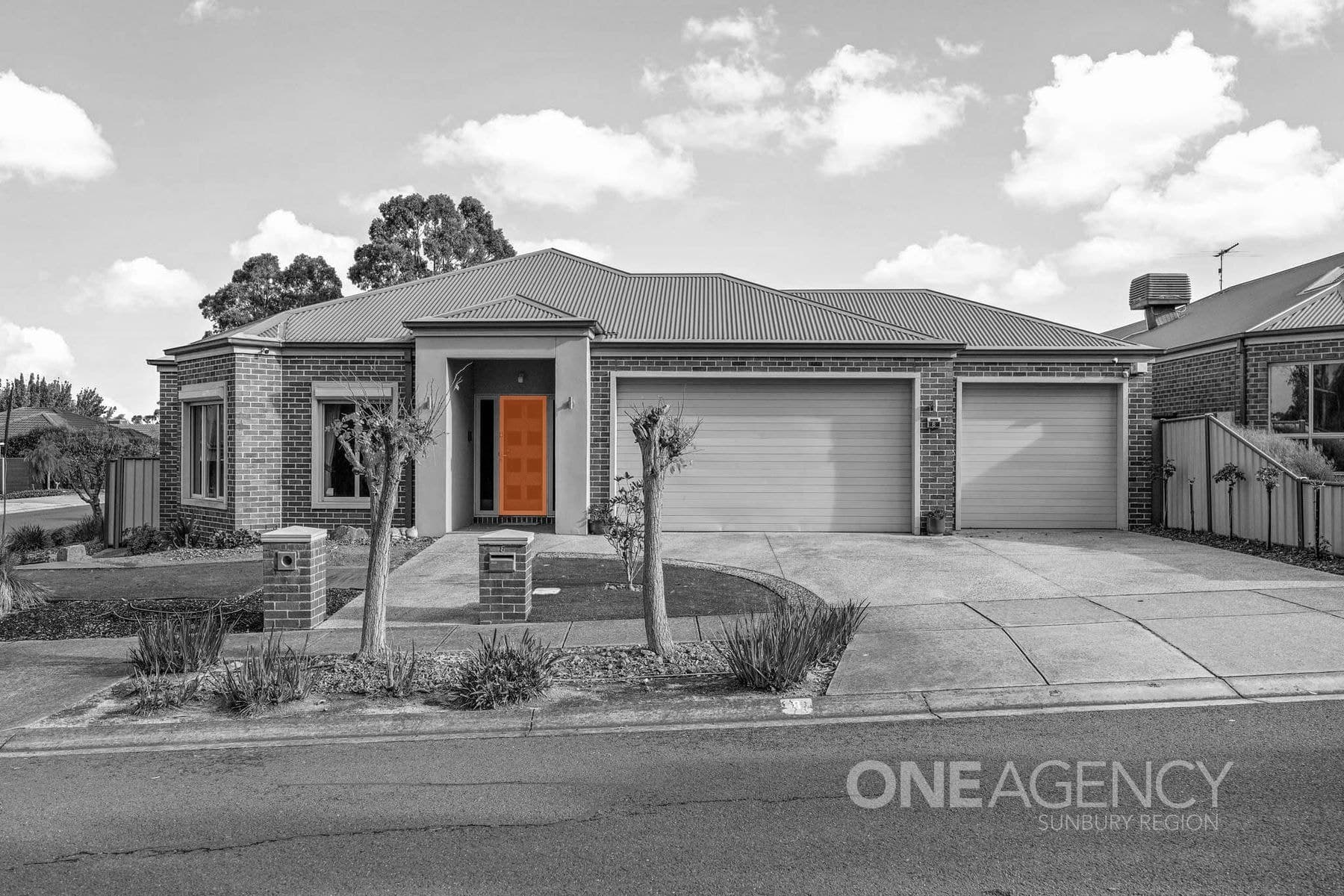 8 Flamingo Parade, Sunbury, Sunbury - Image 1