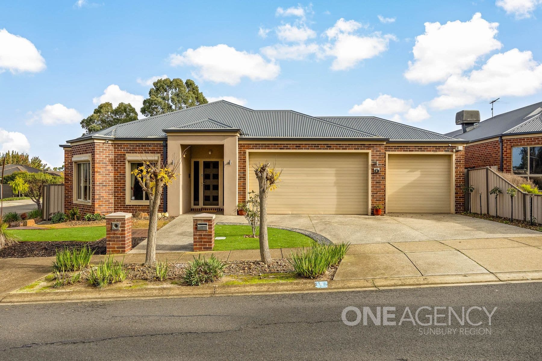 8 Flamingo Parade, Sunbury, Sunbury - Thumbnail 2