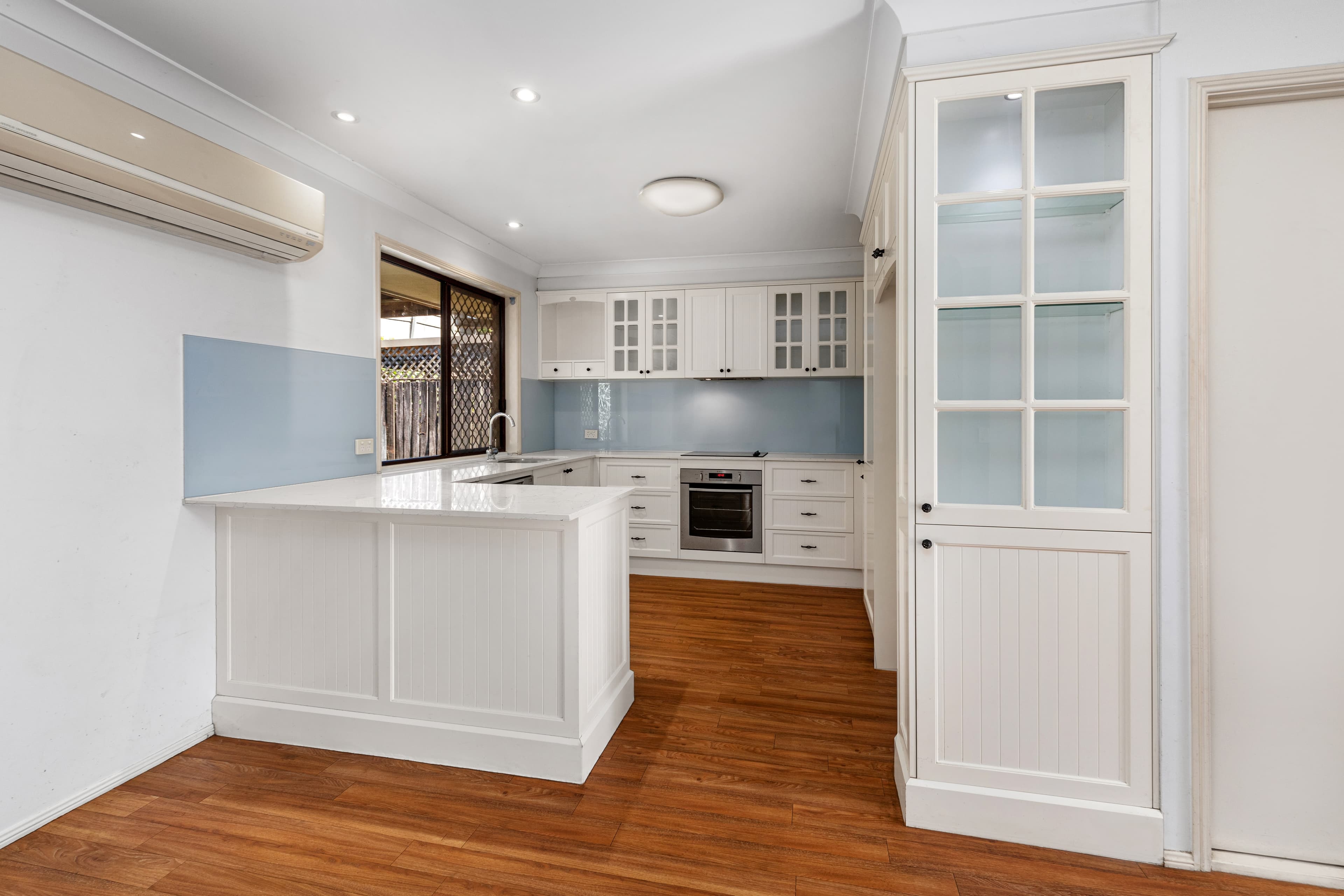 23 Montezuma Drive, Burleigh Waters, Burleigh Waters - Thumbnail 3