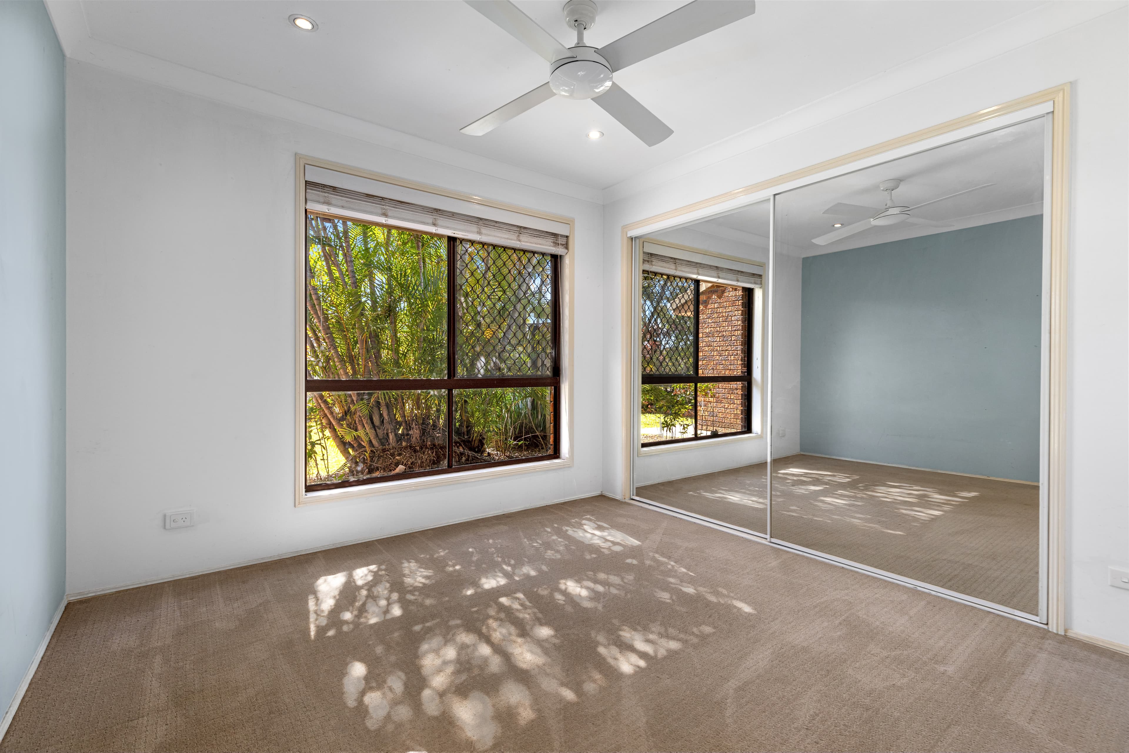 23 Montezuma Drive, Burleigh Waters, Burleigh Waters - Thumbnail 7