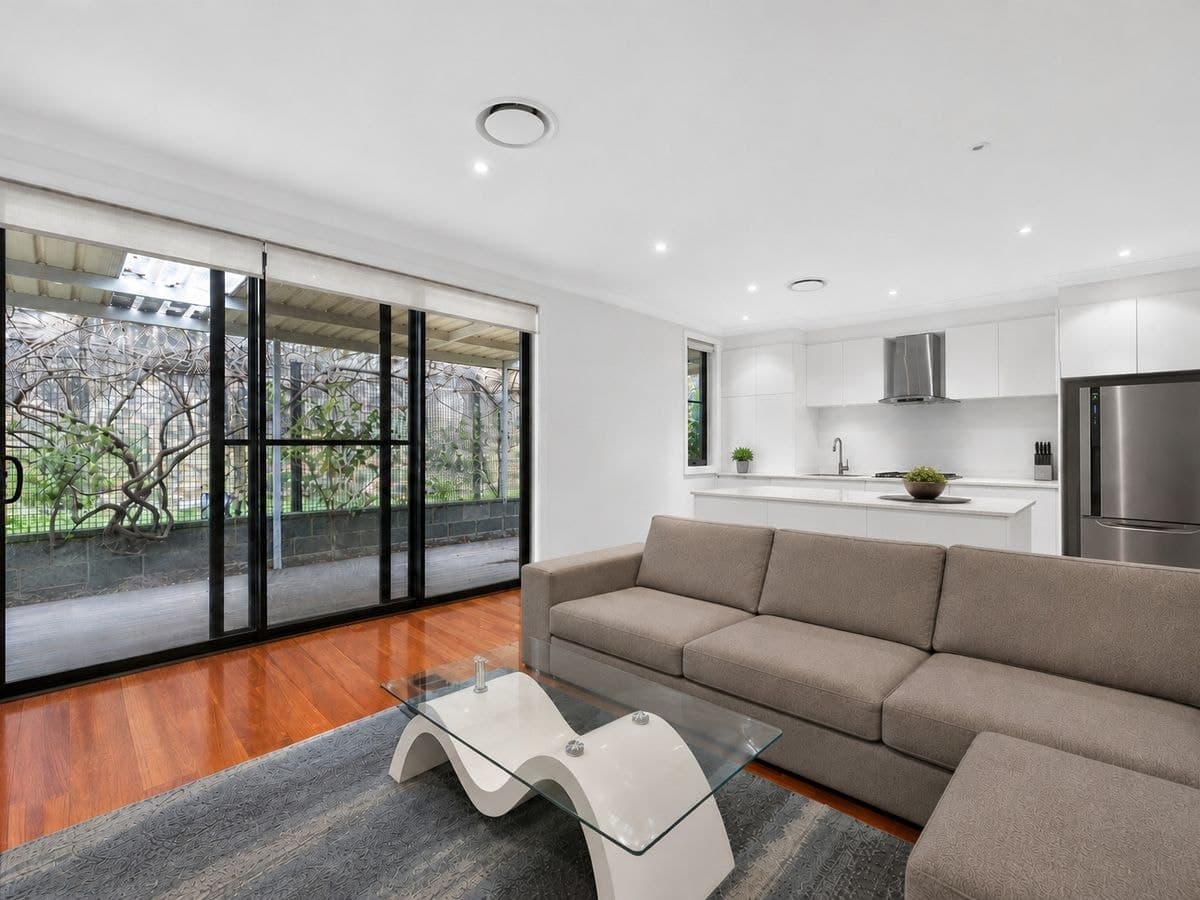 18 Bardo Circuit, Revesby Heights, Revesby Heights - Thumbnail 3