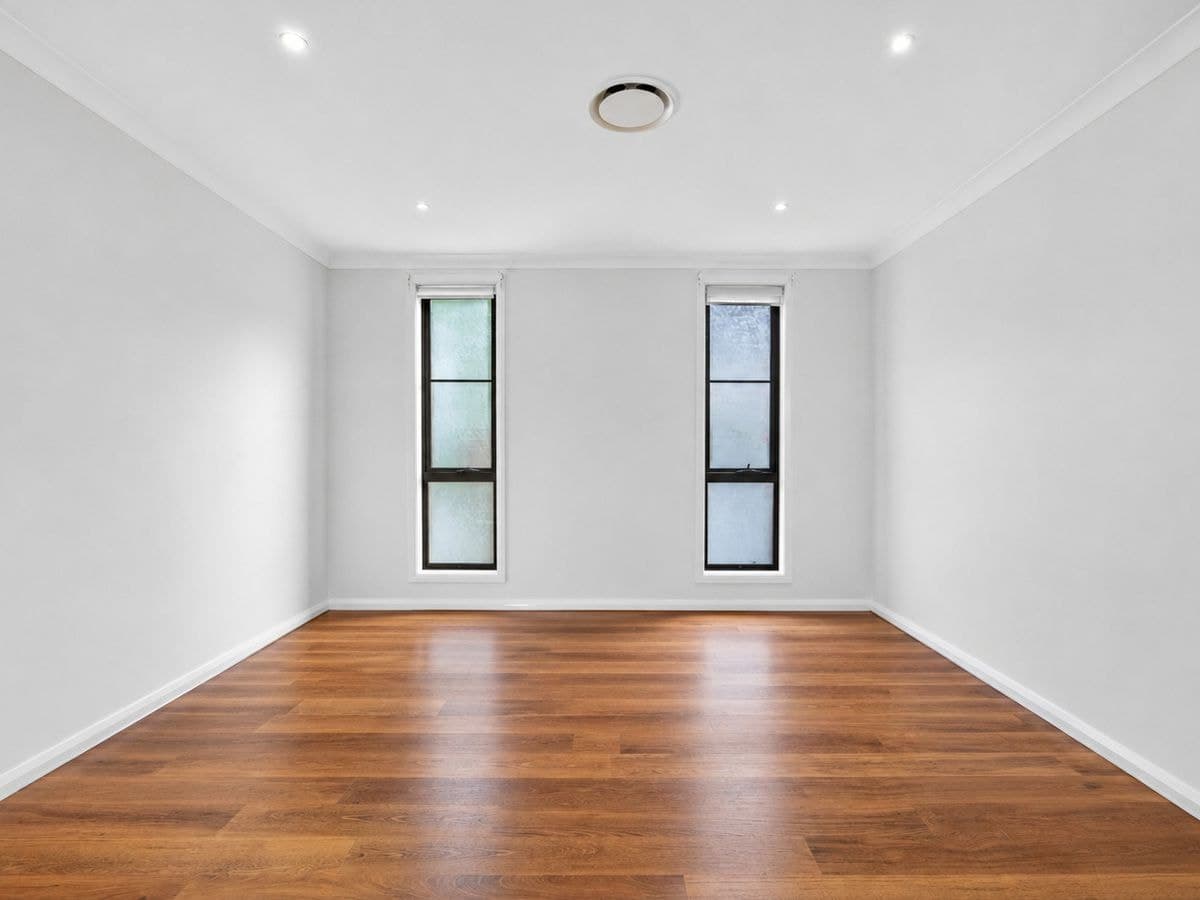 18 Bardo Circuit, Revesby Heights, Revesby Heights - Thumbnail 5