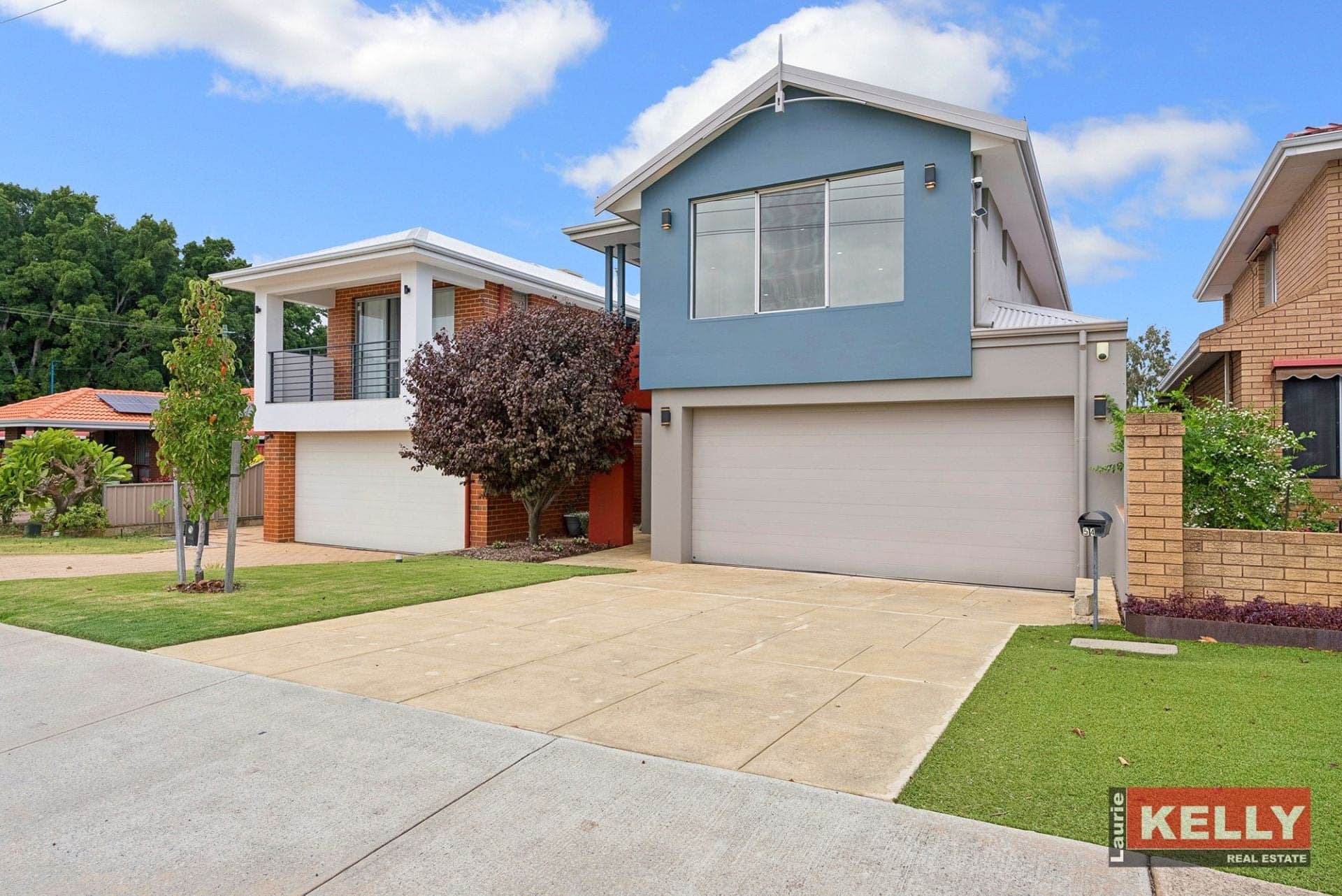 Cloverdale, For Sale - Thumbnail 2