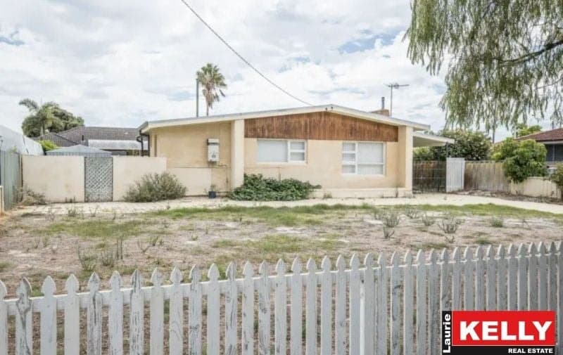 Cloverdale, For Sale - Thumbnail 2