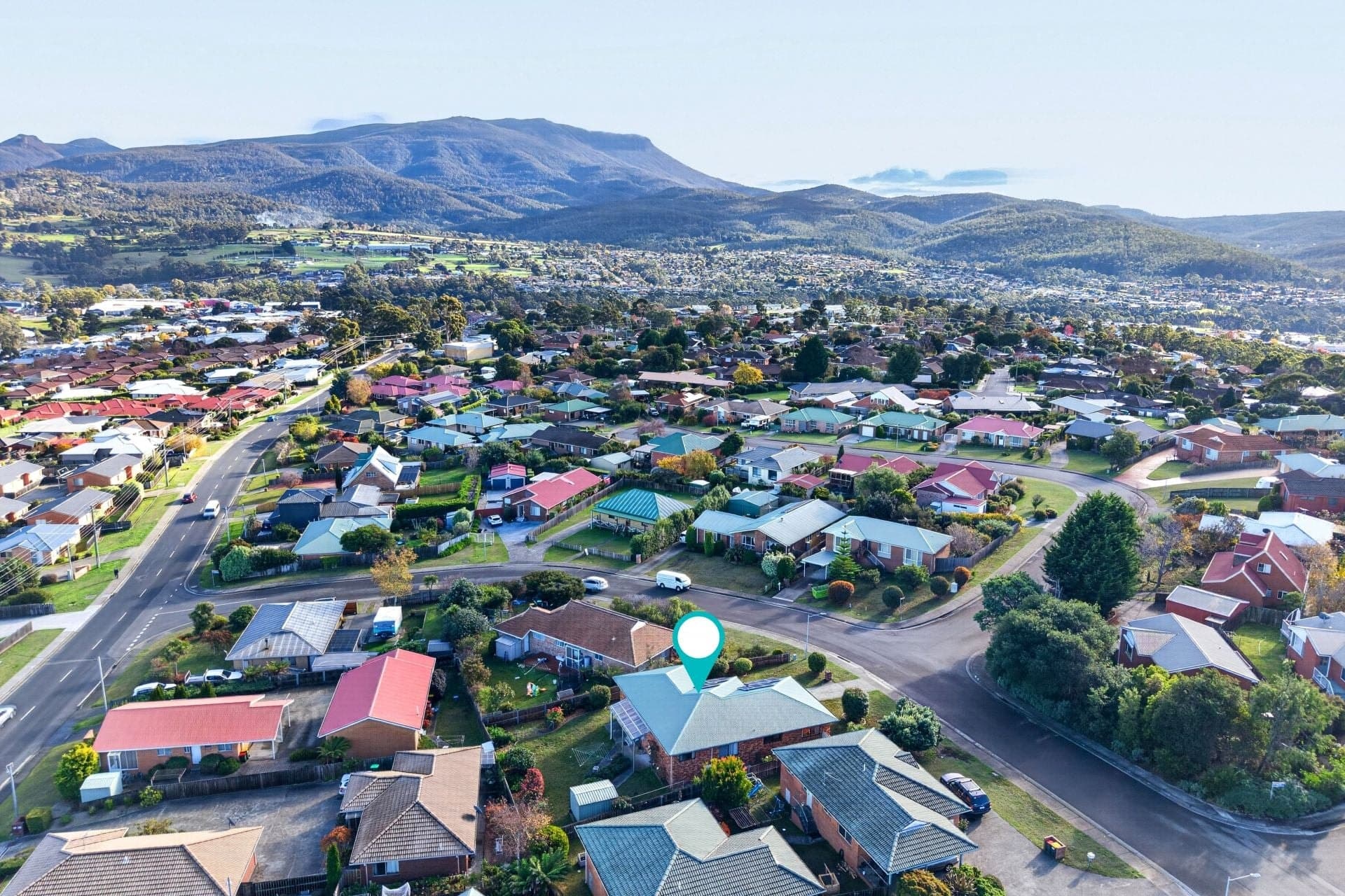 4 Grevillea Way, Kingston, Kingston - Thumbnail 2