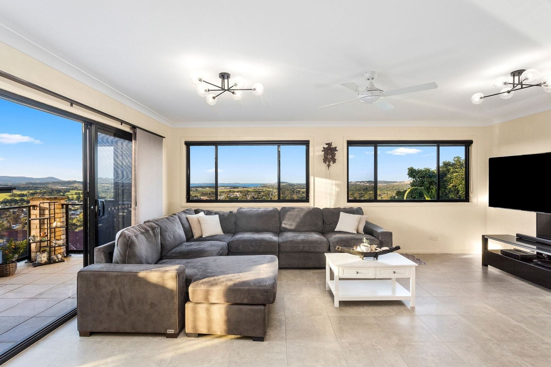 53 Scenic Crescent, Albion Park, Albion Park - Thumbnail 3