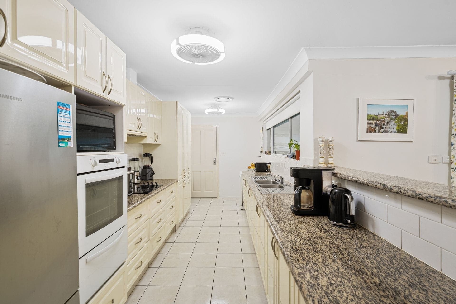 20 Woodbury Park Drive, Mardi, Mardi - Thumbnail 3