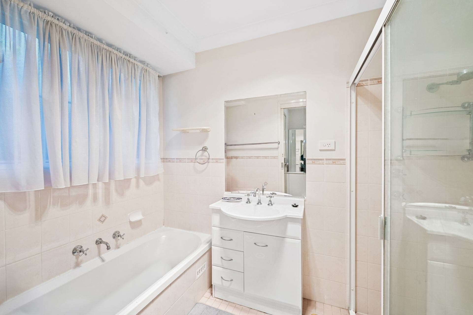 20 Woodbury Park Drive, Mardi, Mardi - Thumbnail 7