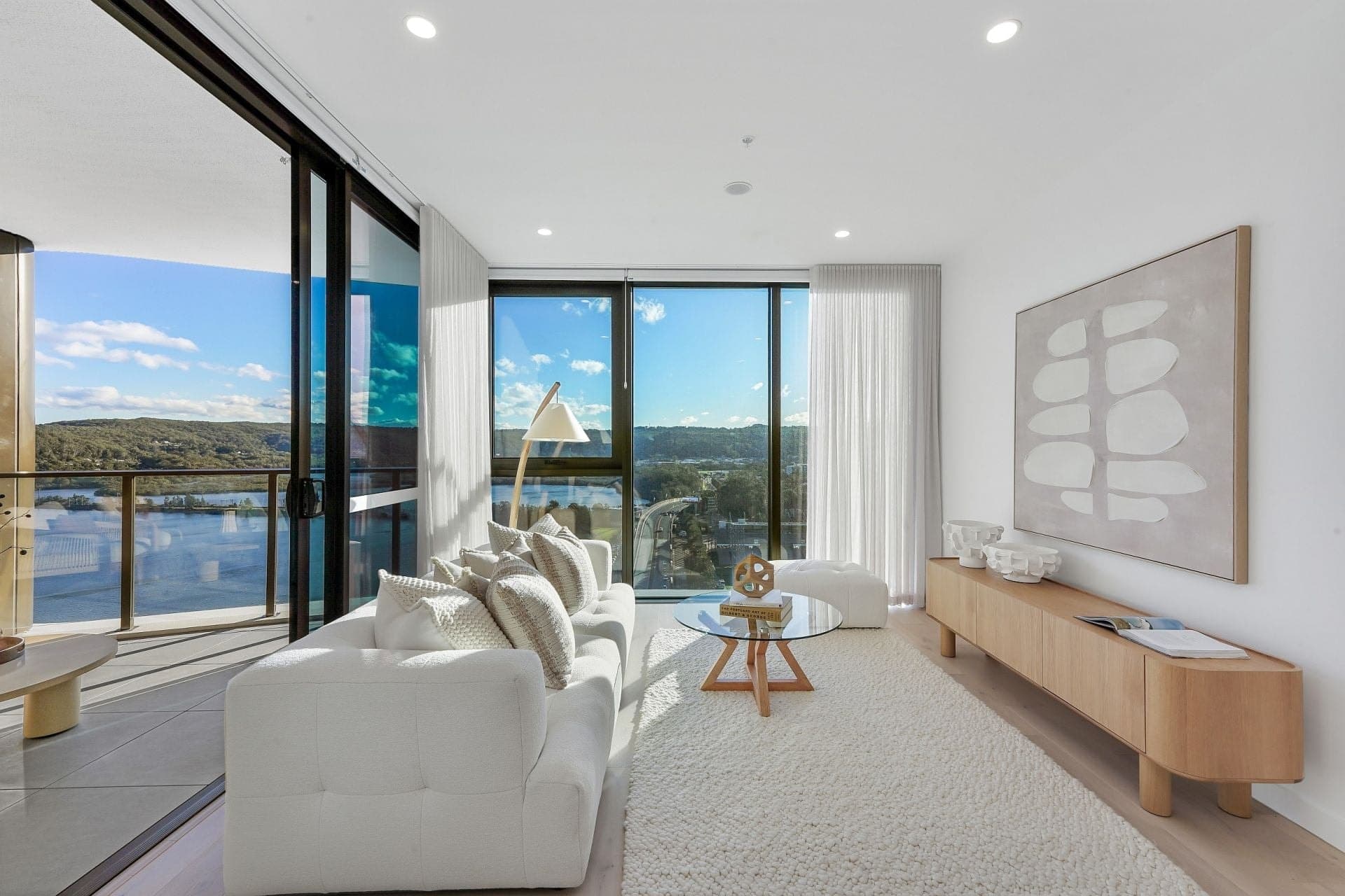 1803/36 Baker Street, Gosford, Gosford - Thumbnail 3