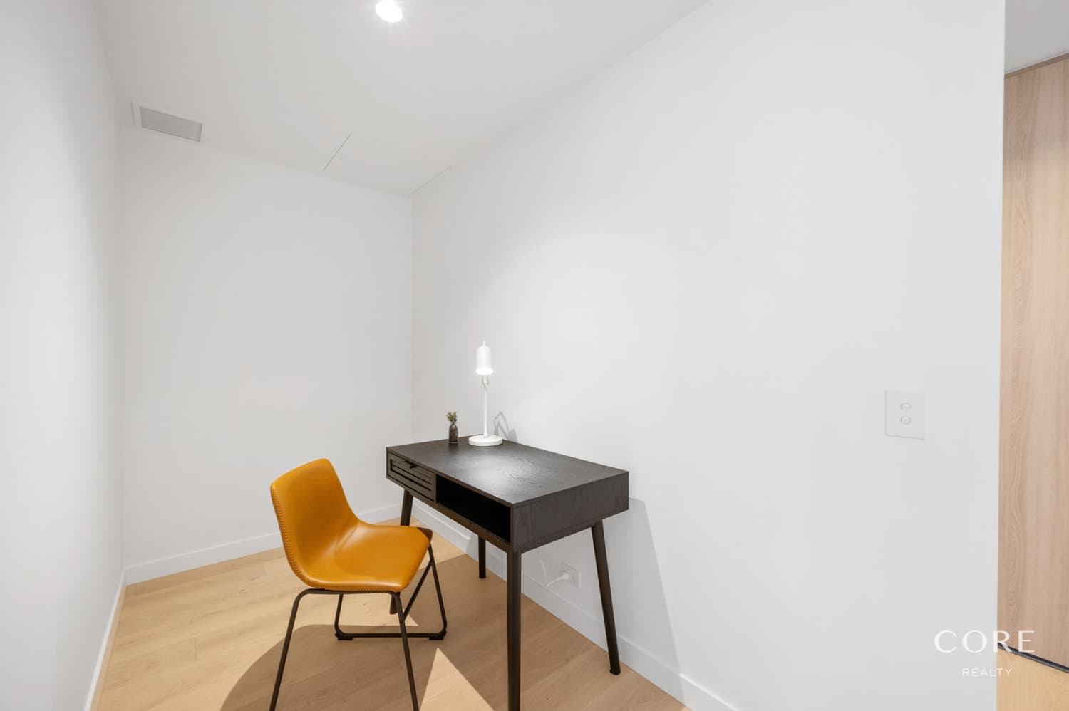 Unit 2408/63 La Trobe Street, Melbourne - Thumbnail 5