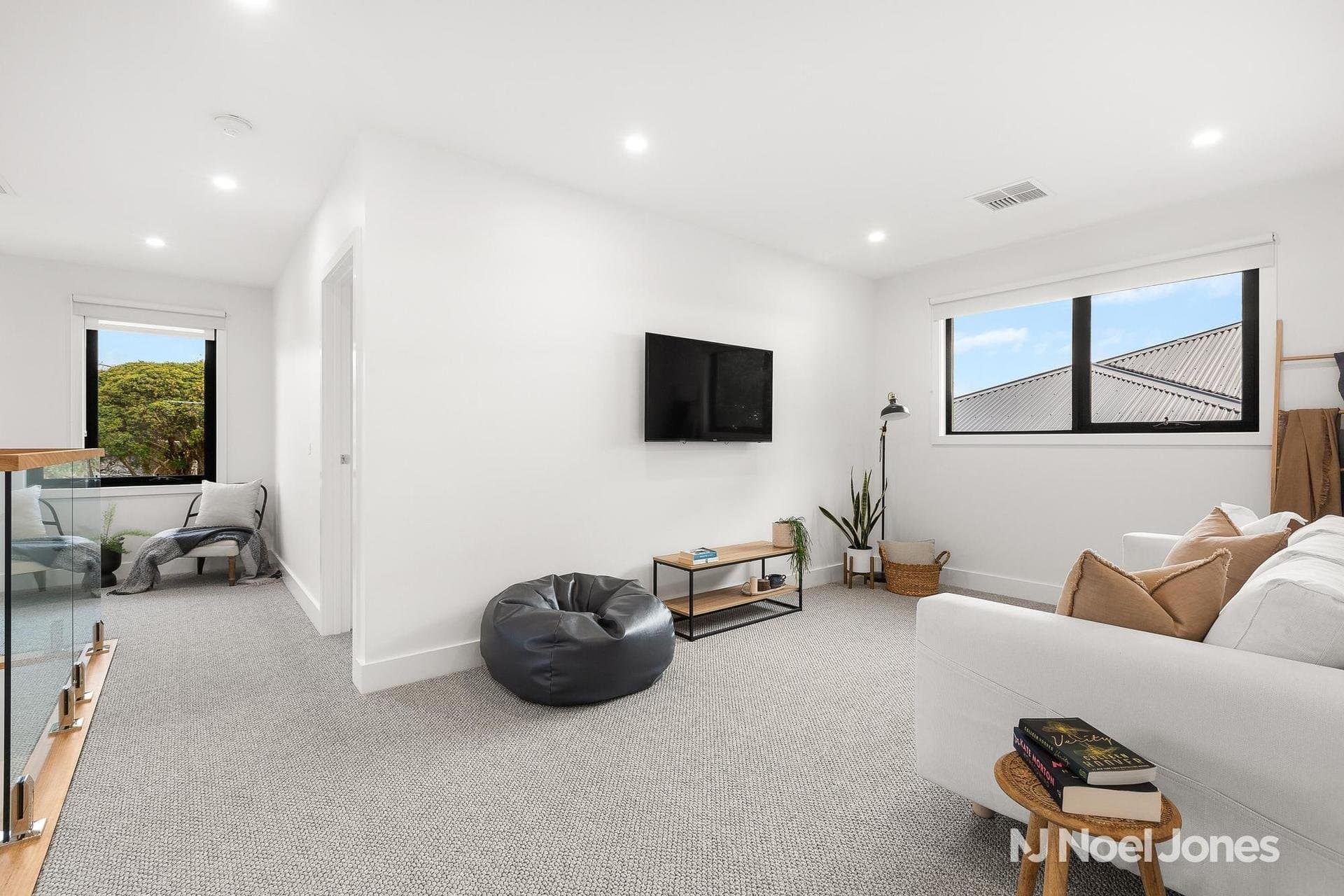 12 West Link, Chirnside Park - Thumbnail 7