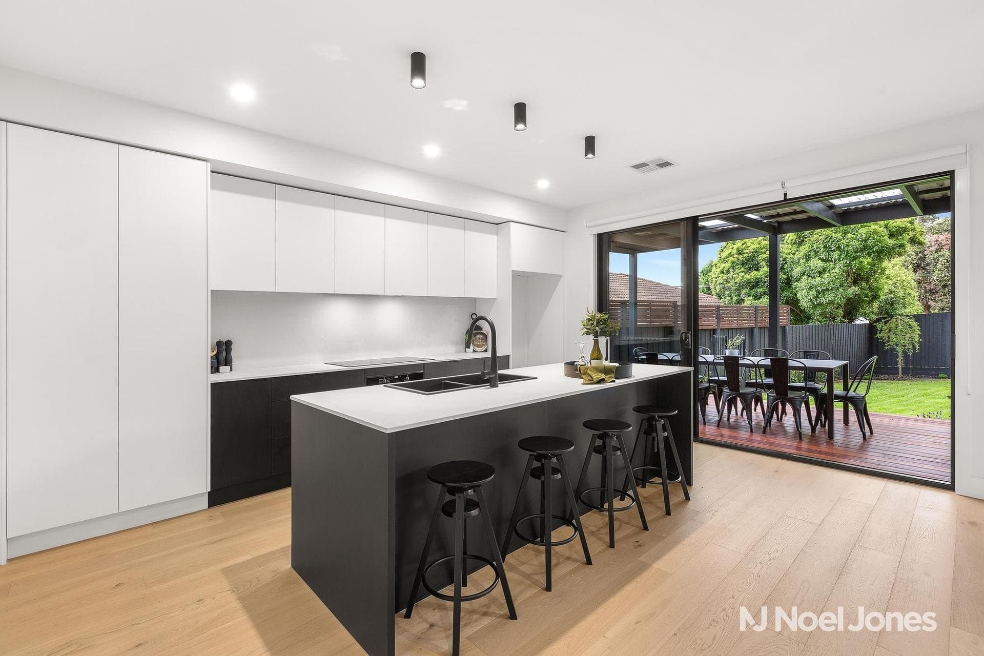 10 West Link, Chirnside Park - Thumbnail 3