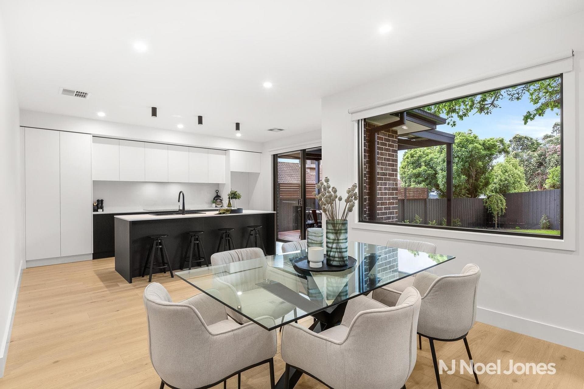 10 West Link, Chirnside Park - Thumbnail 4