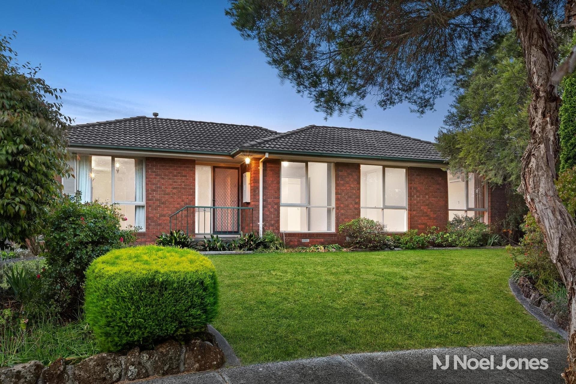 9 Terra Rossa Court, Mooroolbark - Image 1