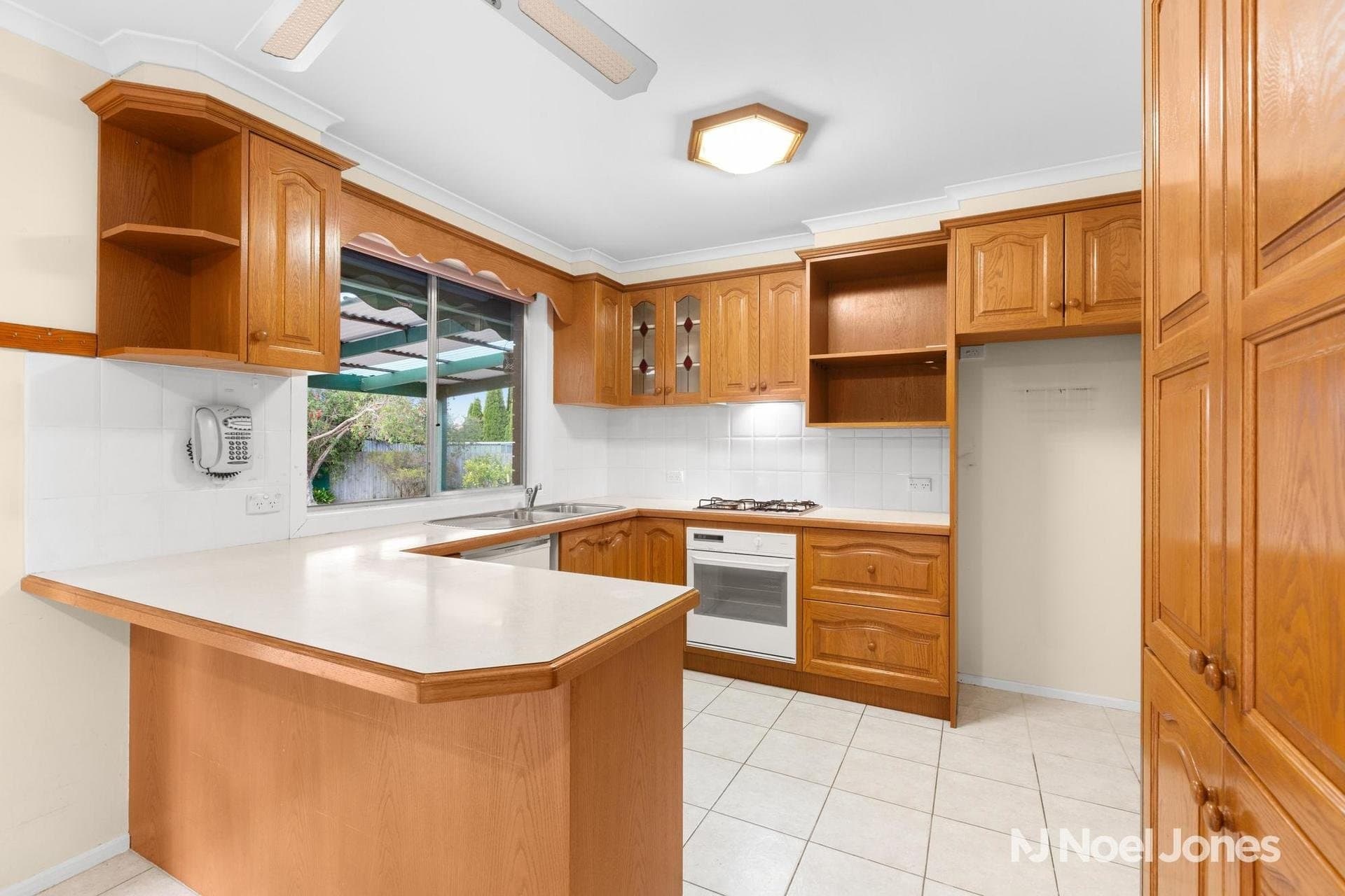 9 Terra Rossa Court, Mooroolbark - Thumbnail 4