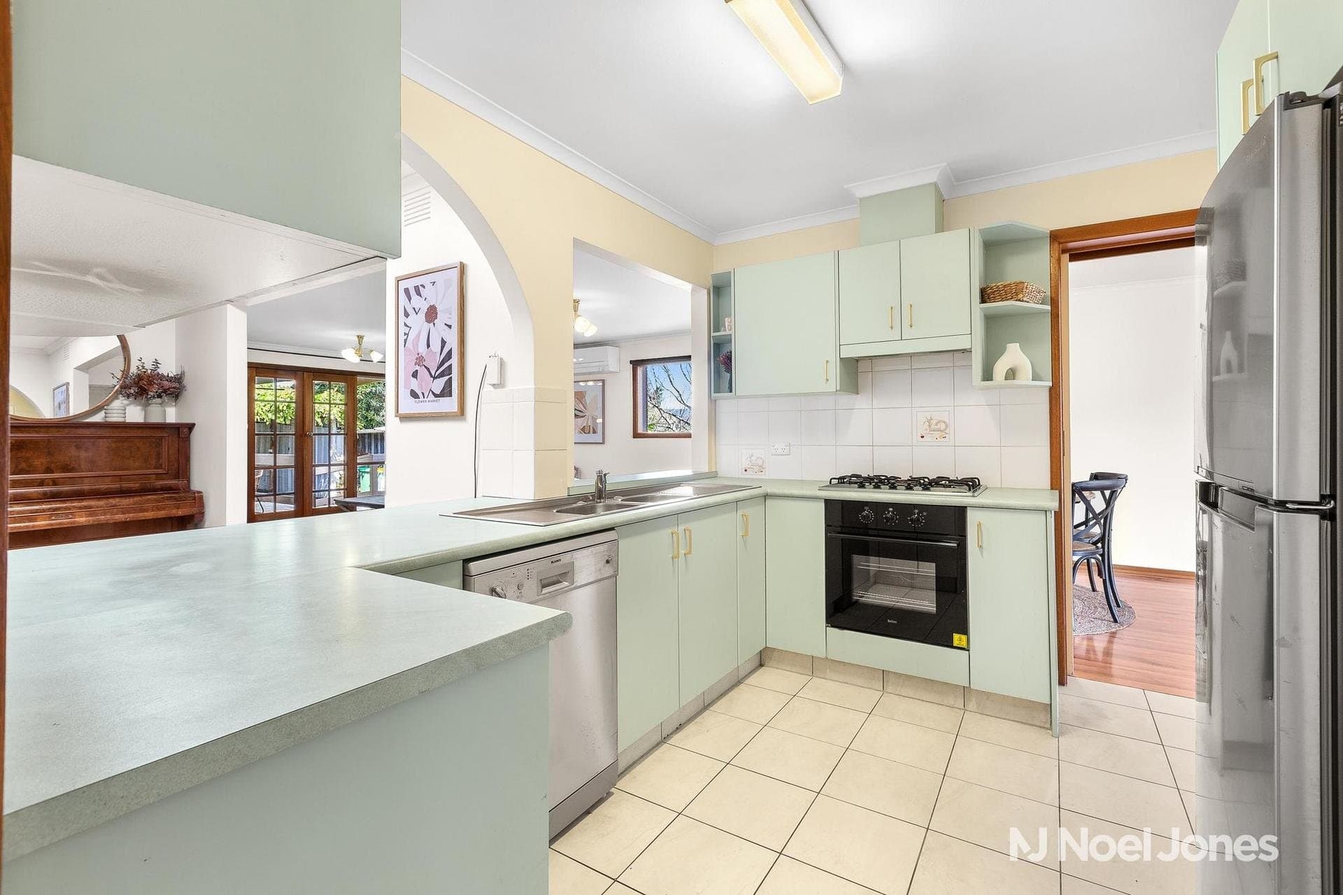 32 Bourke Street, Mount Evelyn - Thumbnail 4