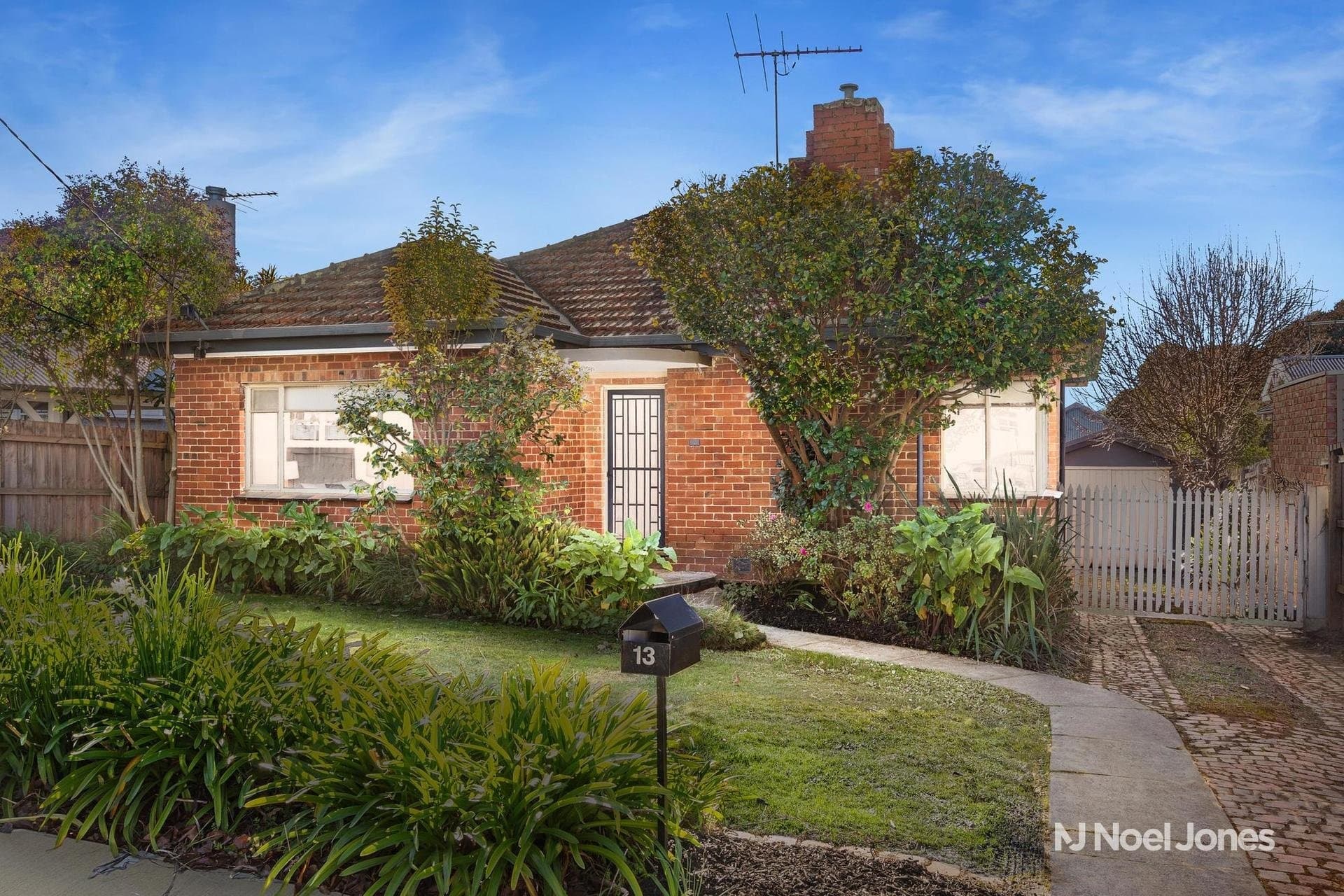 13 David Street, Box Hill South - Image 1