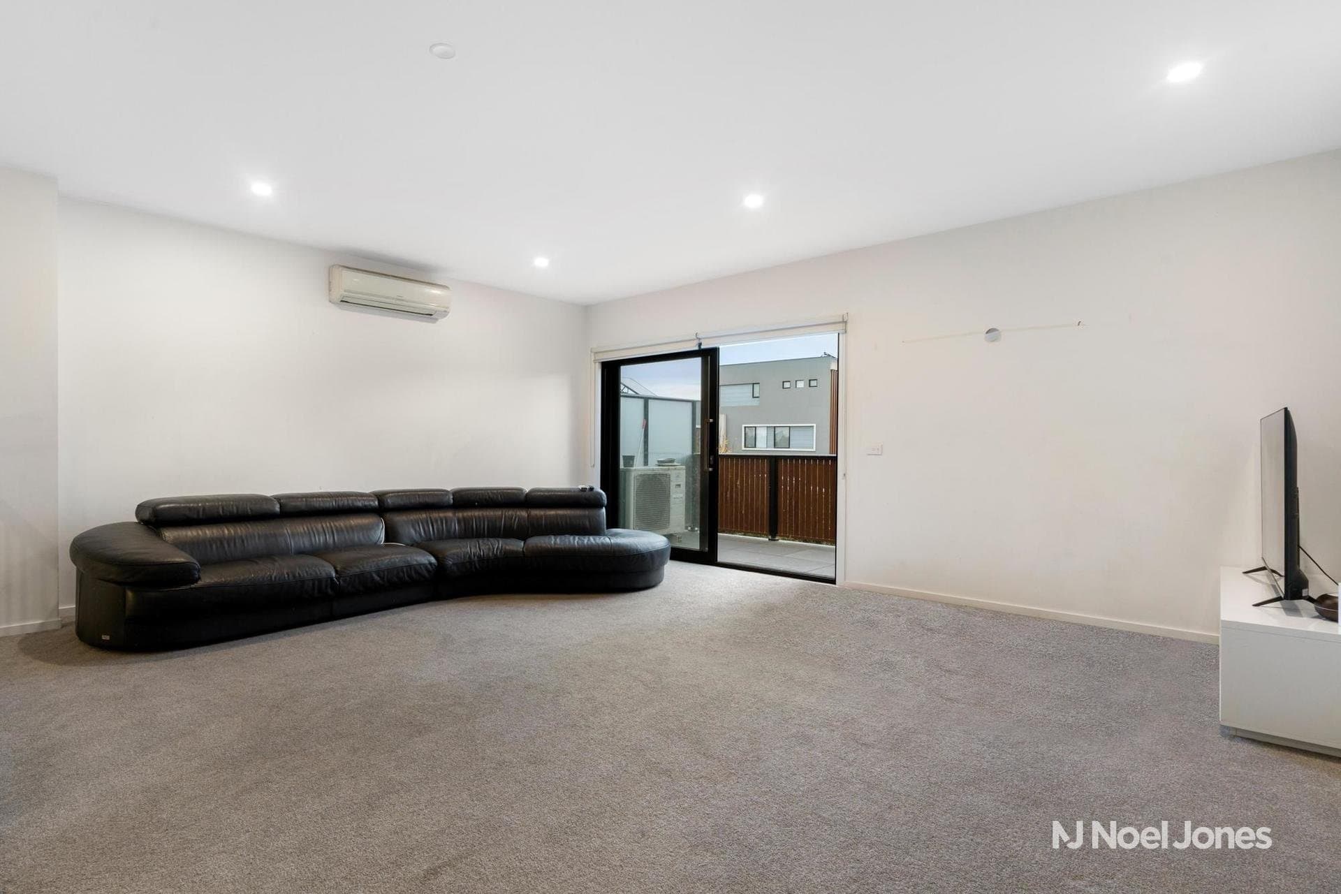 102/15-19 Mullenger Road, Braybrook - Thumbnail 7