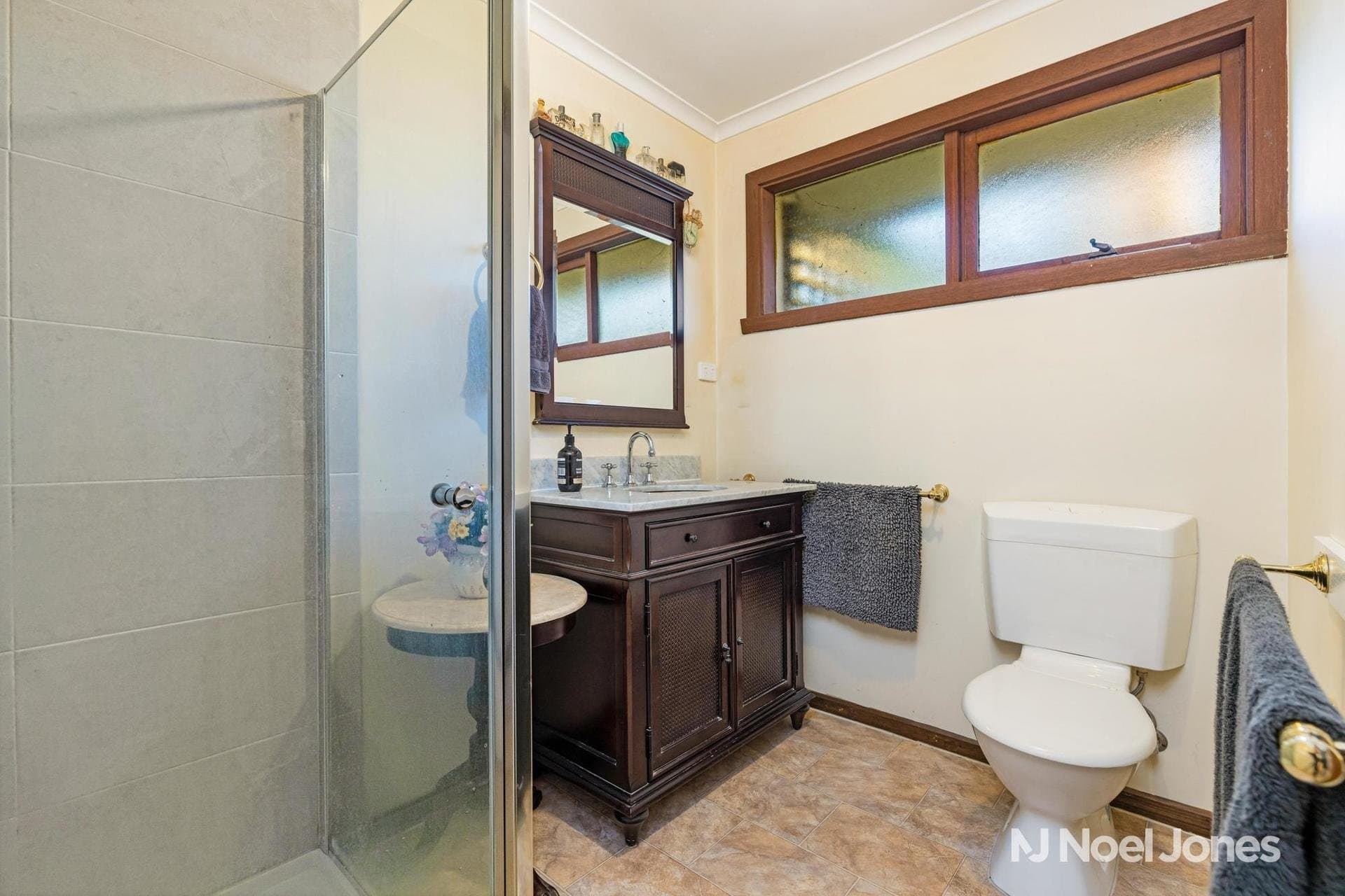 56 Churchill Drive, Mooroolbark - Thumbnail 6