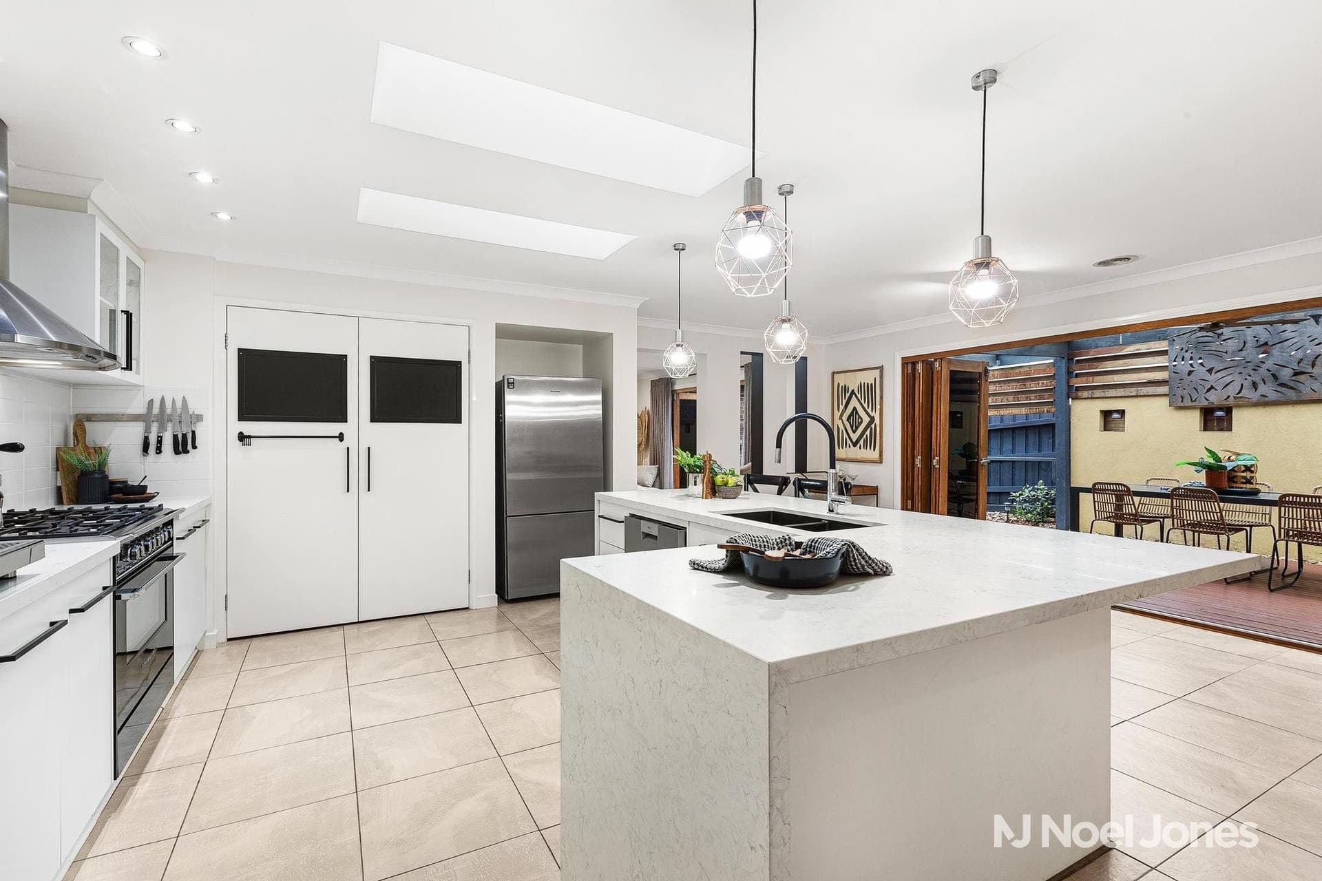 12 Tudor Drive, Mooroolbark - Thumbnail 5
