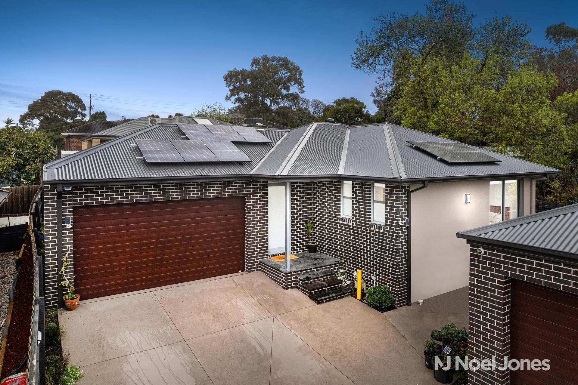 11A Dryden Concourse, Mooroolbark - Image 1