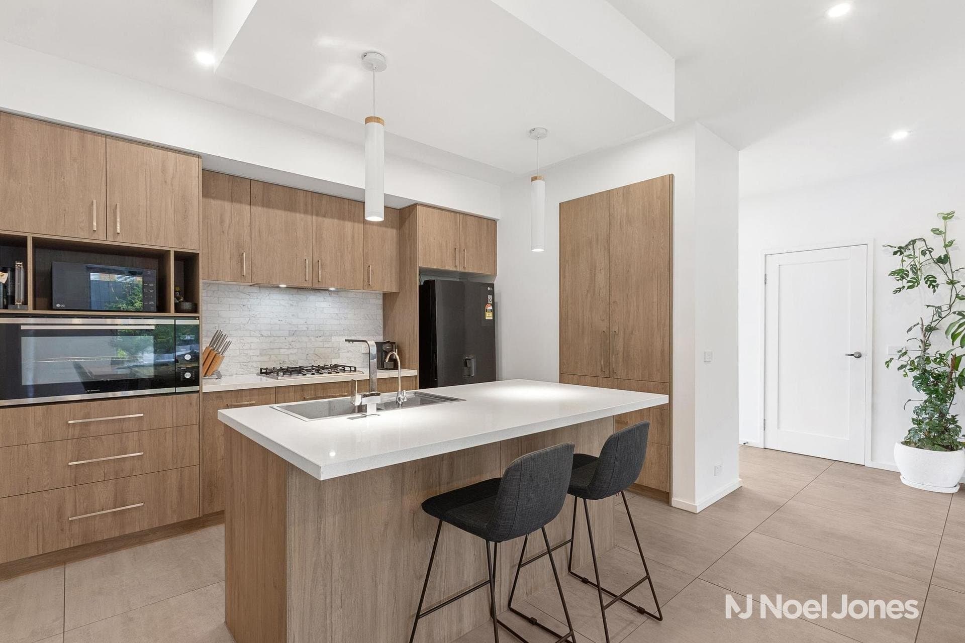 11A Dryden Concourse, Mooroolbark - Thumbnail 4