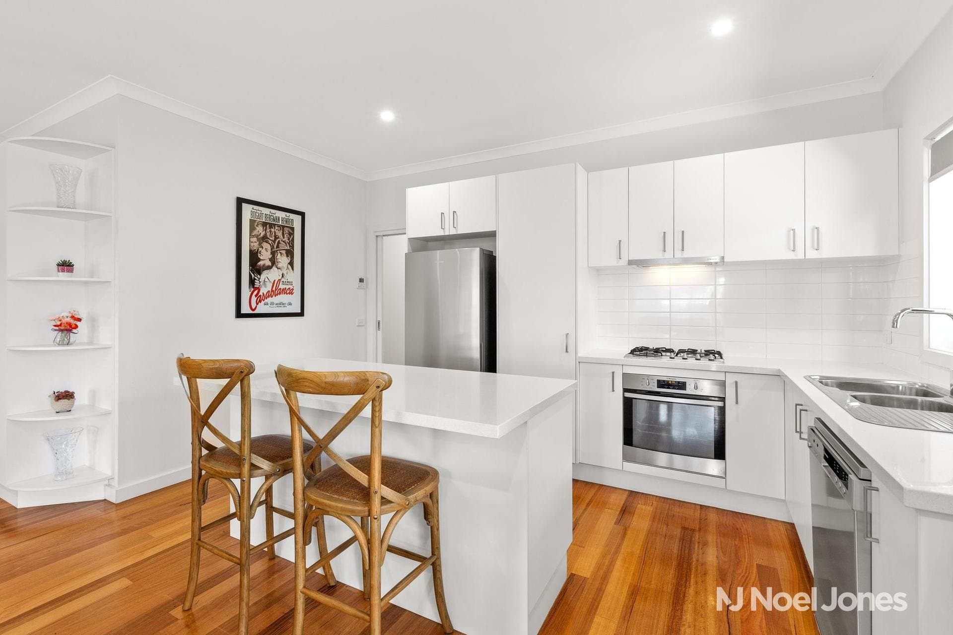 28 Eothen Lane, Kilsyth - Thumbnail 2