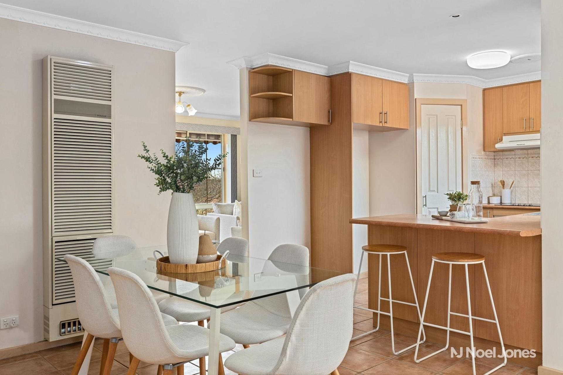 21 Delamere Drive, Chirnside Park - Thumbnail 5