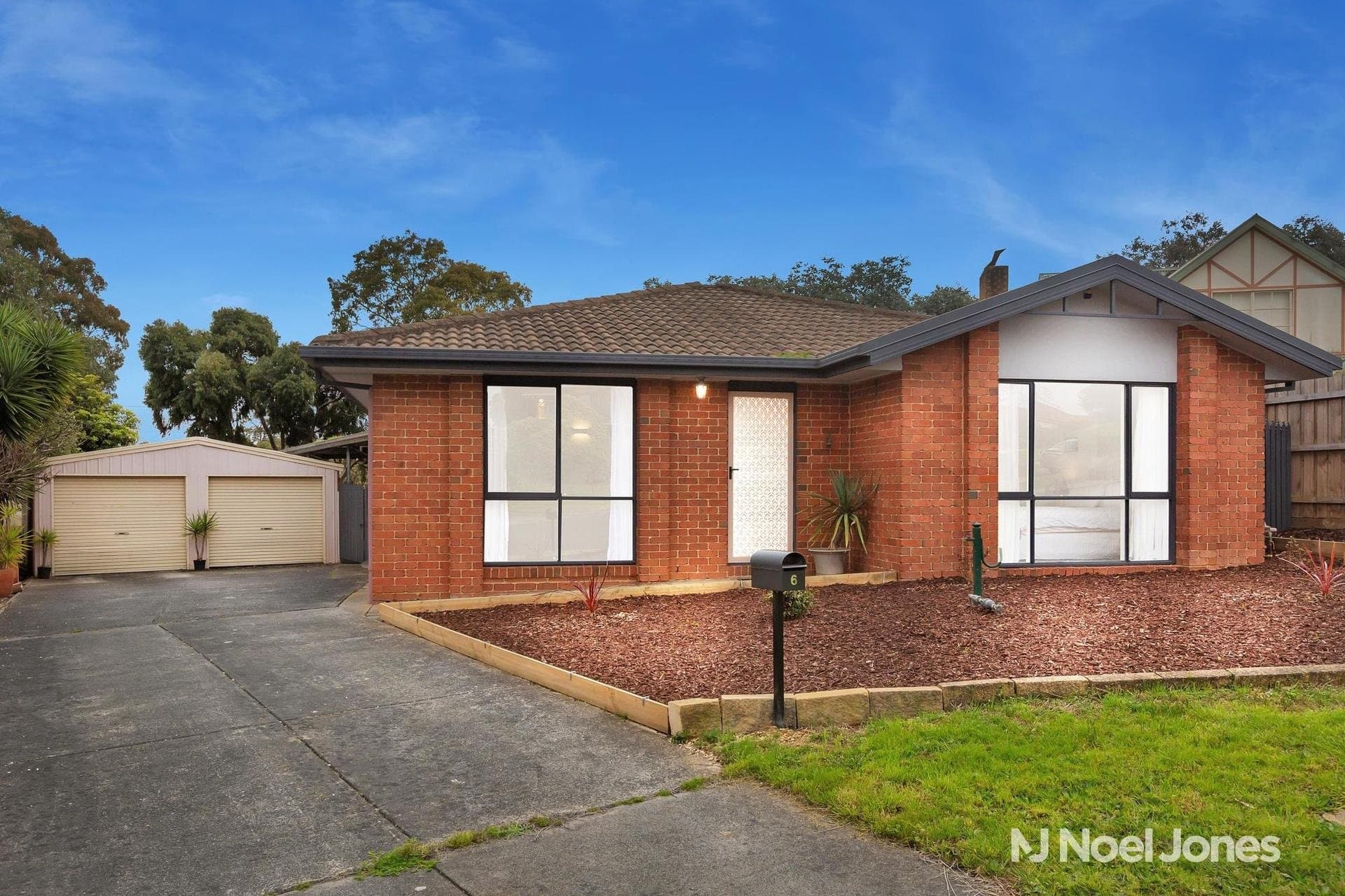 6 Oasis Close, Ferntree Gully - Image 1