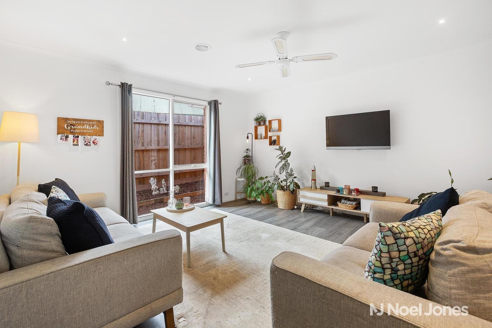 6 Oasis Close, Ferntree Gully - Thumbnail 2