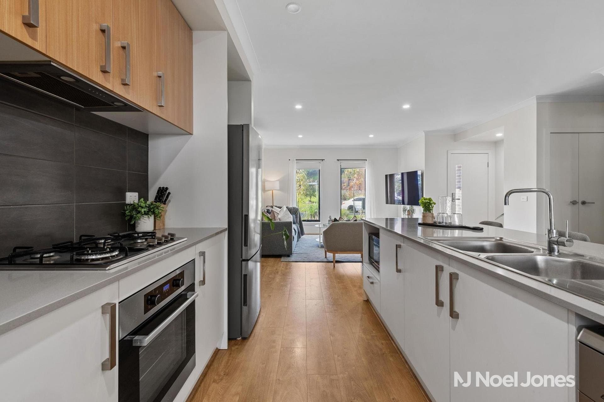 54 Outlook Drive, Chirnside Park - Thumbnail 5