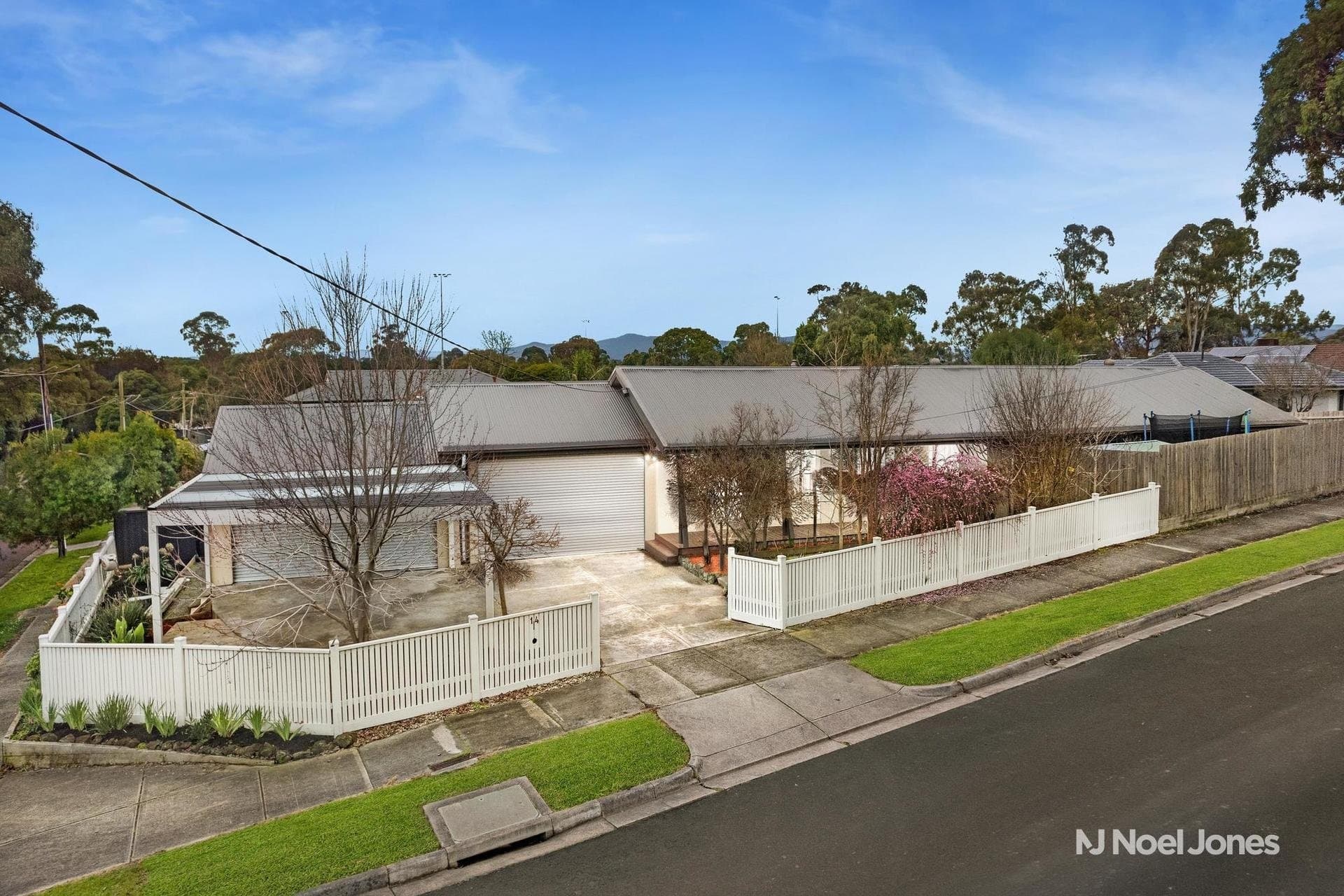 14 Belchester Avenue, Coldstream - Image 1