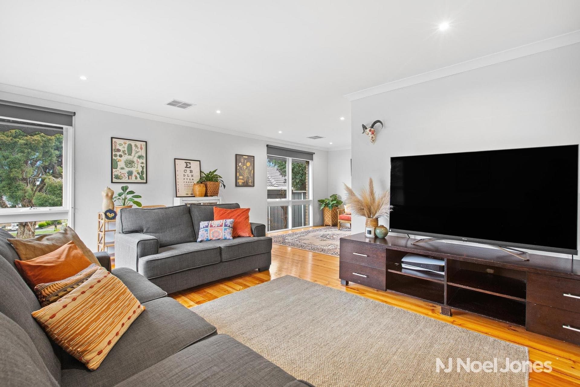 2 Chaparral Court, Mooroolbark - Thumbnail 3