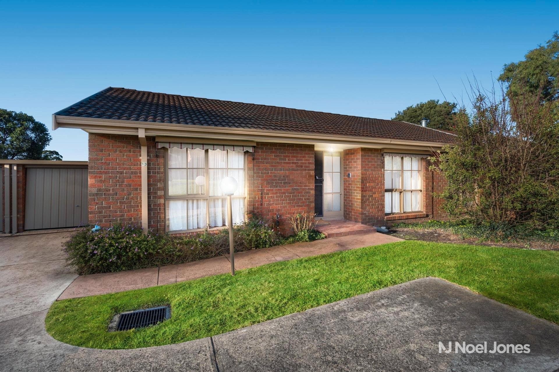 13/2 Chippewa Avenue, Mitcham - Image 1
