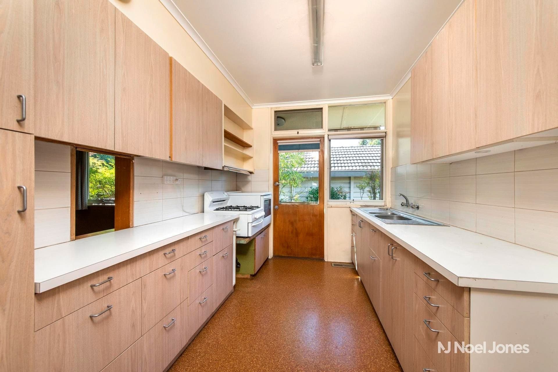 7 Cropley Court, Burwood - Thumbnail 4