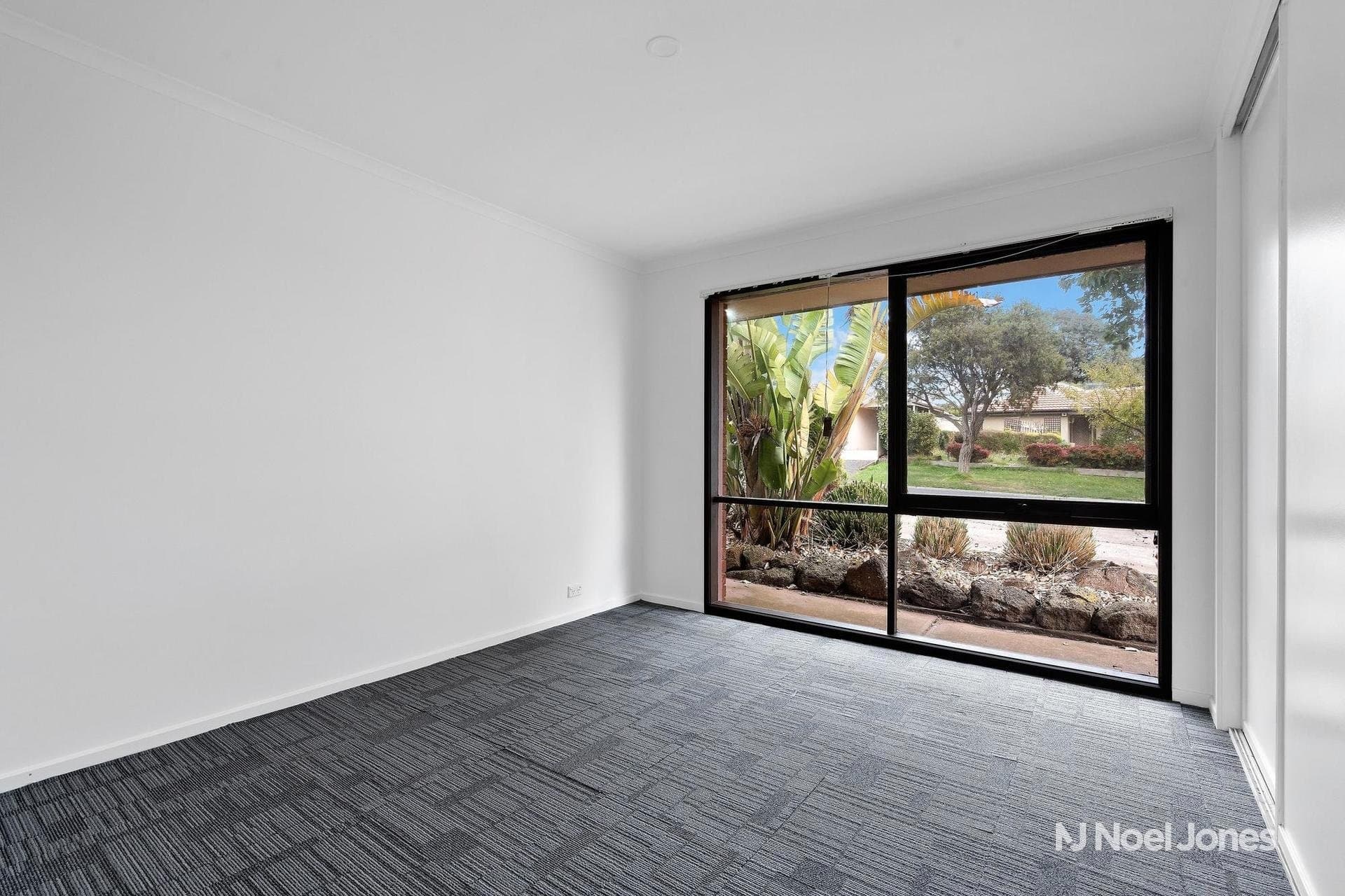 9 Mollisons Hill, Hampton Park - Thumbnail 8