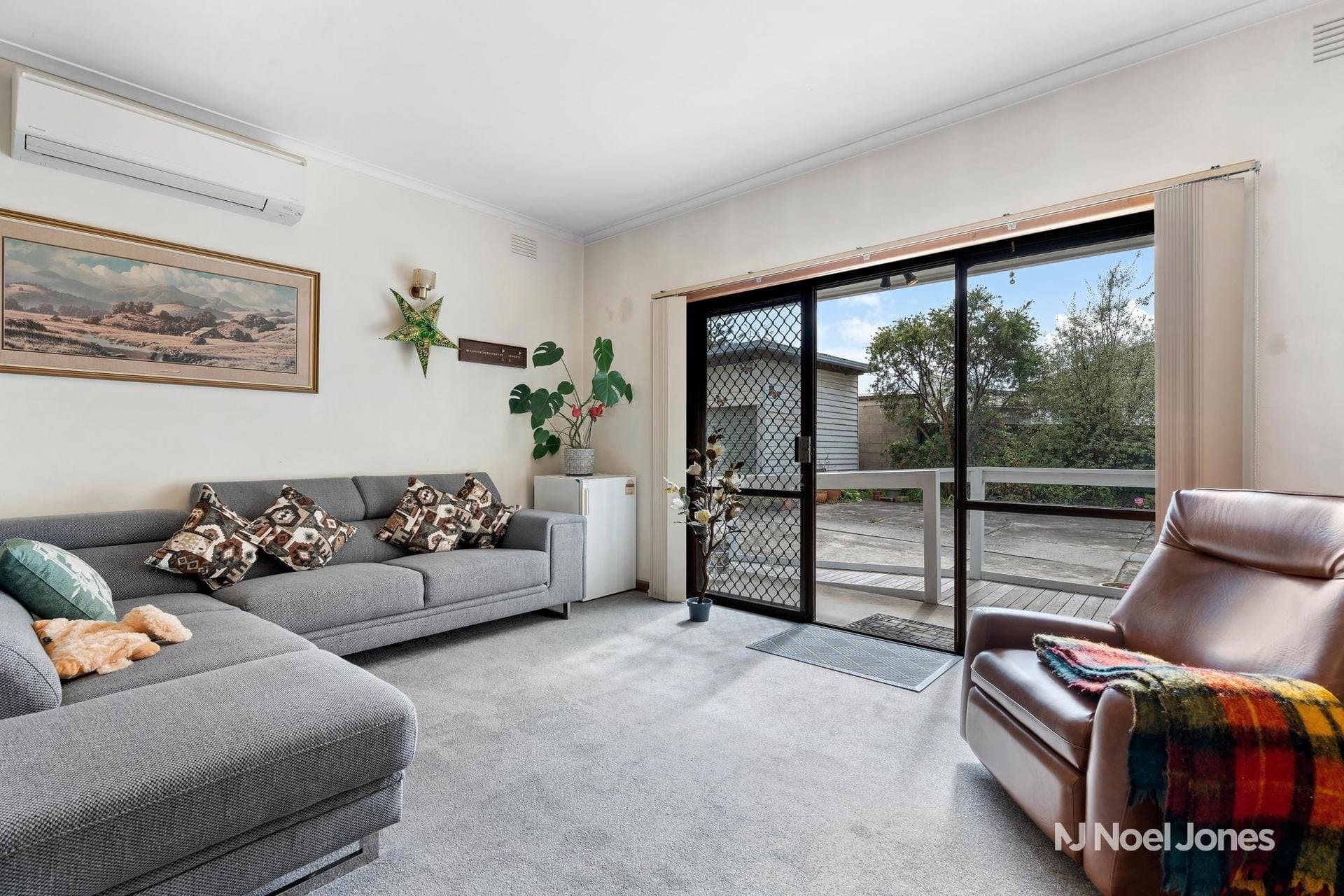16 Maple Street, Bayswater - Thumbnail 2