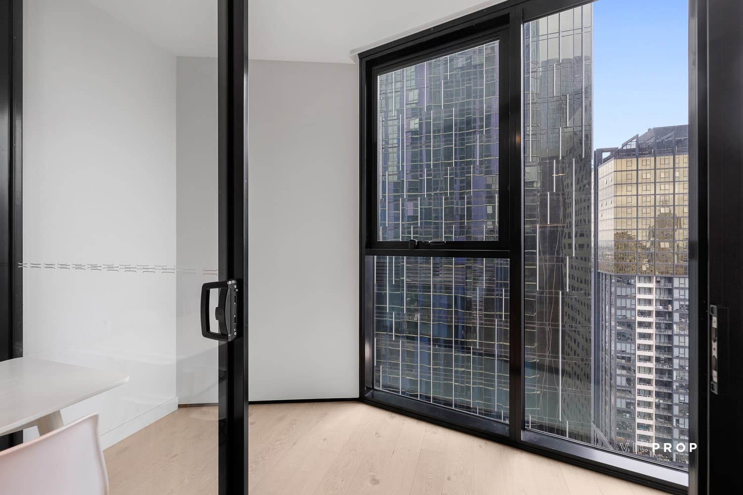 4501/442 Elizabeth Street, Melbourne - Thumbnail 8