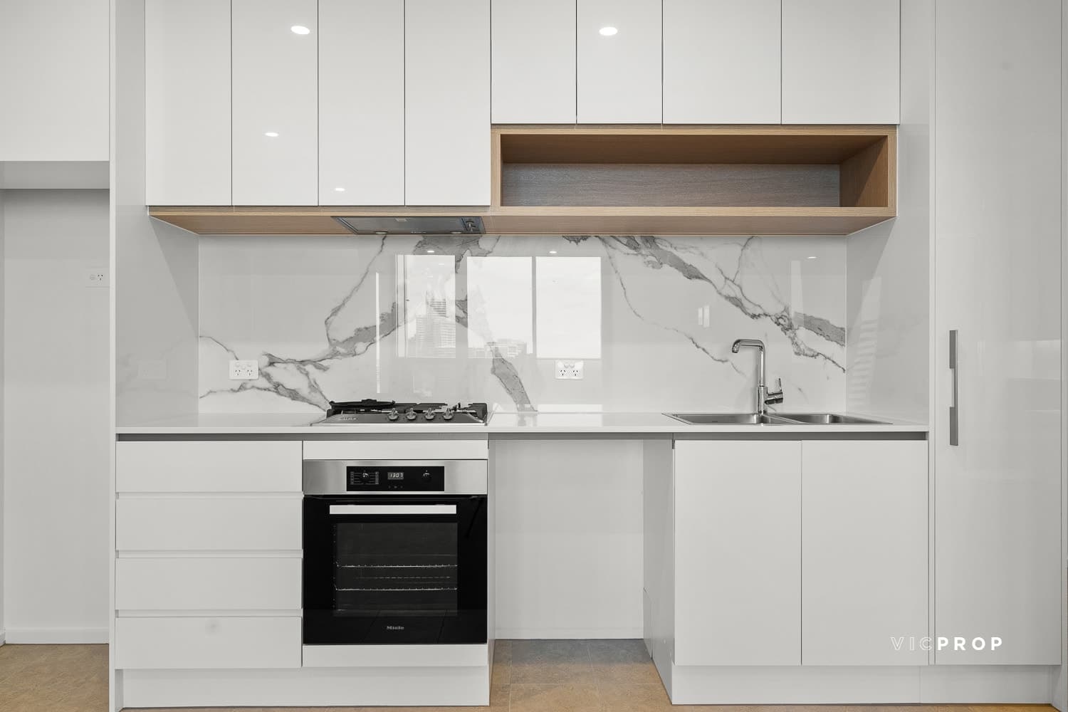 1704/81 City Road, Southbank - Thumbnail 5