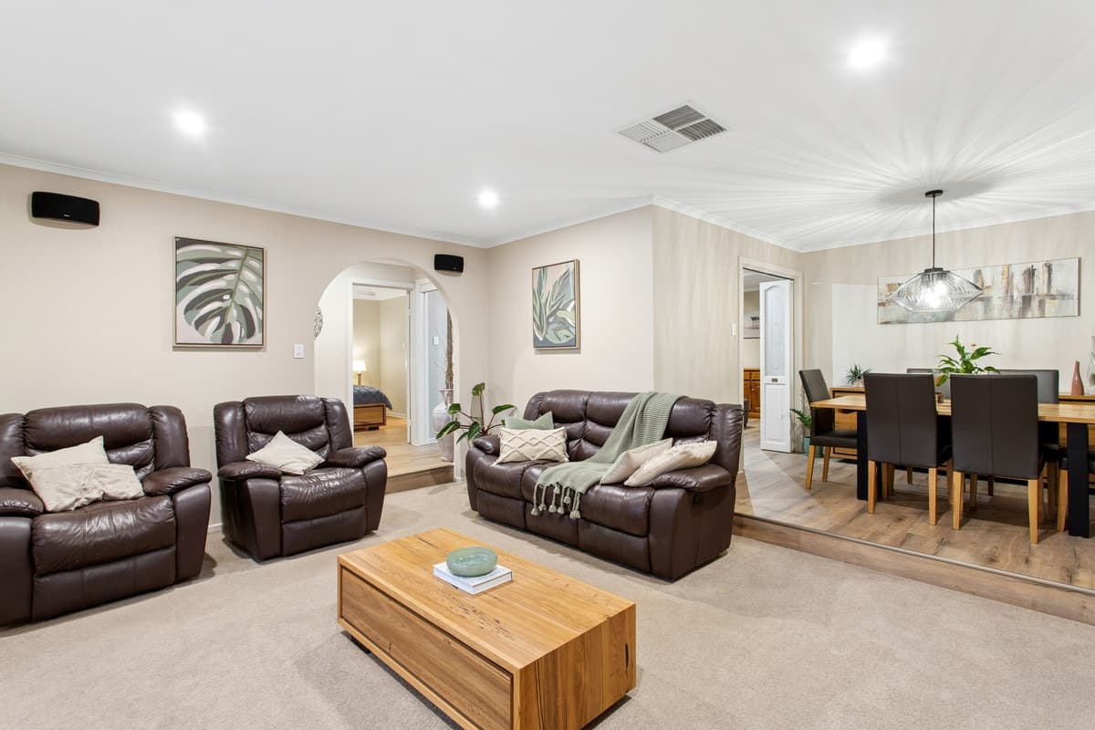 8 Dotterel Court, Wynn Vale SA 5127, Wynn Vale - Thumbnail 2