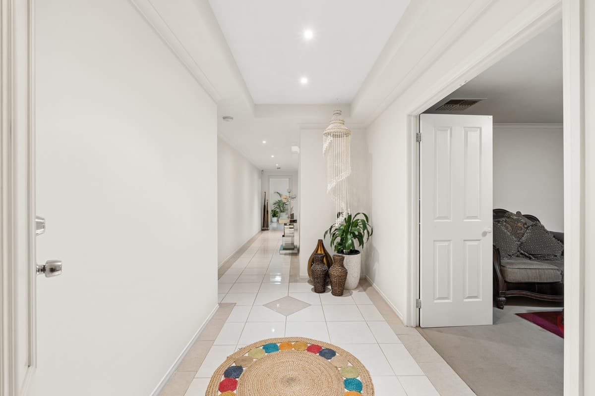 2 Guesthouse Court, Walkley Heights SA 5098, Walkley Heights - Thumbnail 2