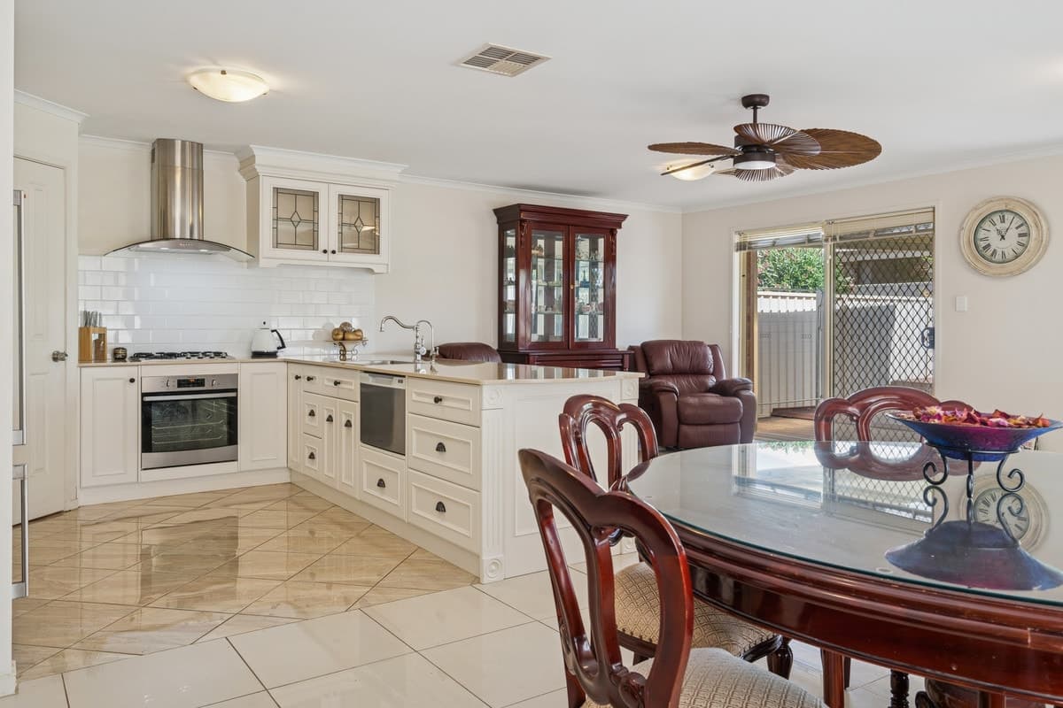 18 Mansfield Road, Northfield SA 5085, Northfield - Thumbnail 2