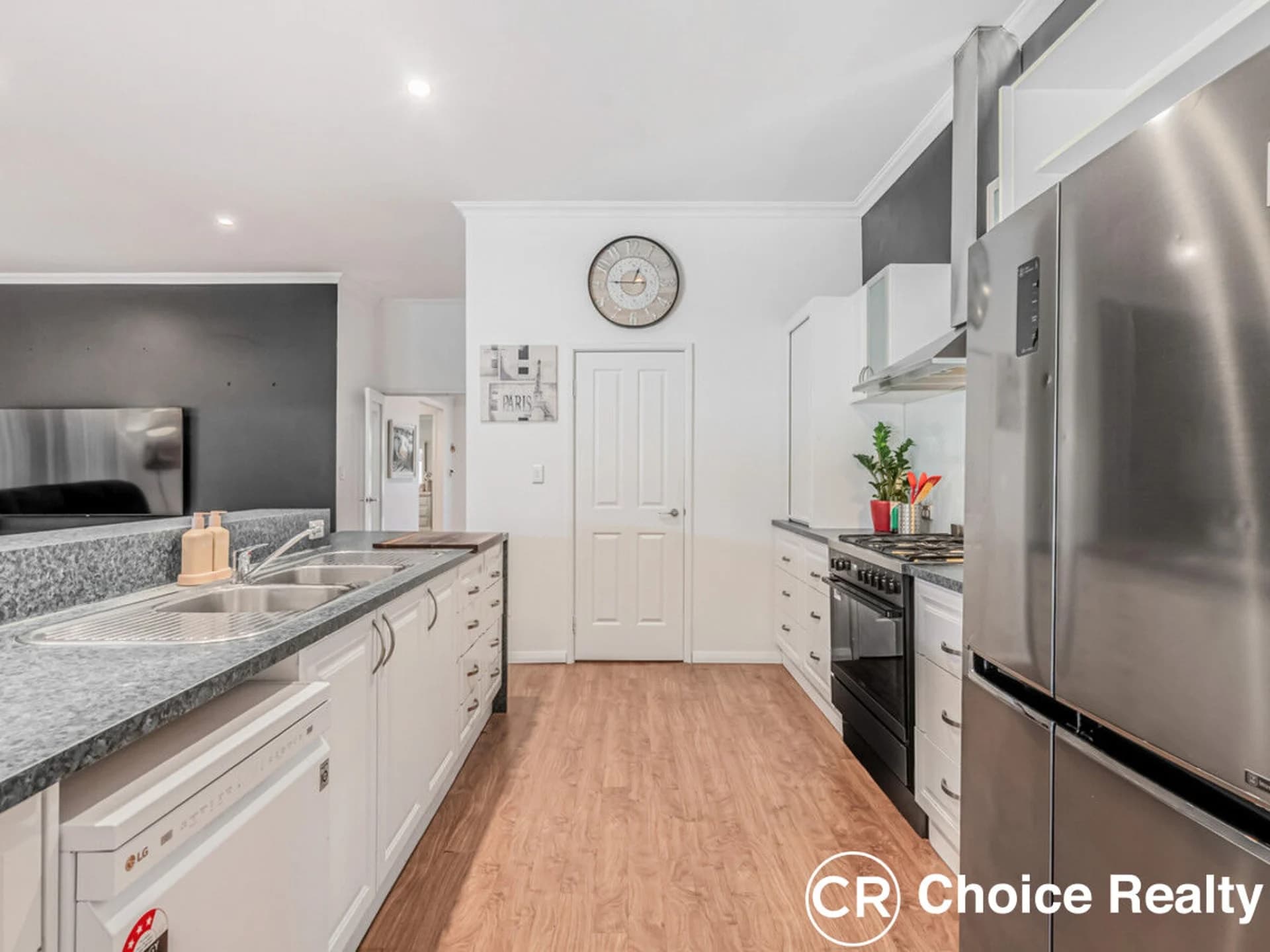 17 Lutz Court, Gosnells WA 6110, Gosnells - Thumbnail 4